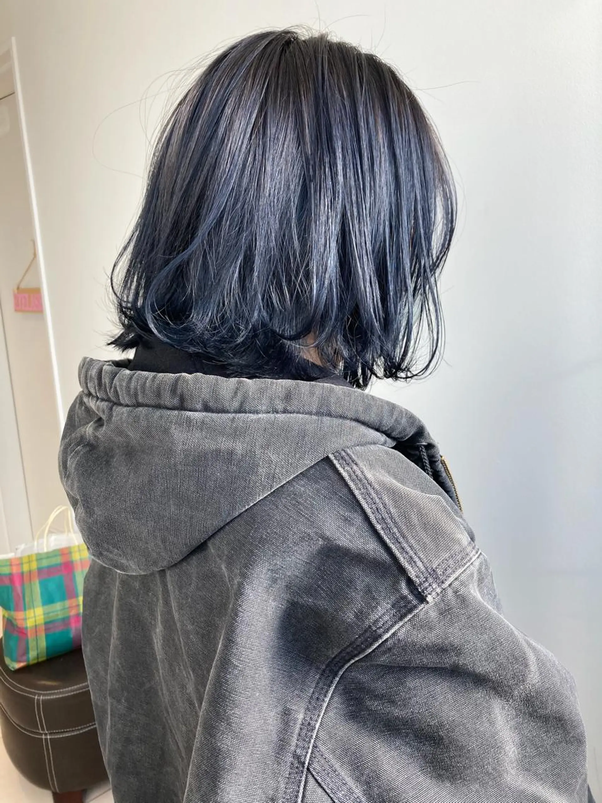 ショート カラー 黒髪 ブルーカラー ブルーブラック nono/パーマ /顔まわりカット🐈のヘアスタイル