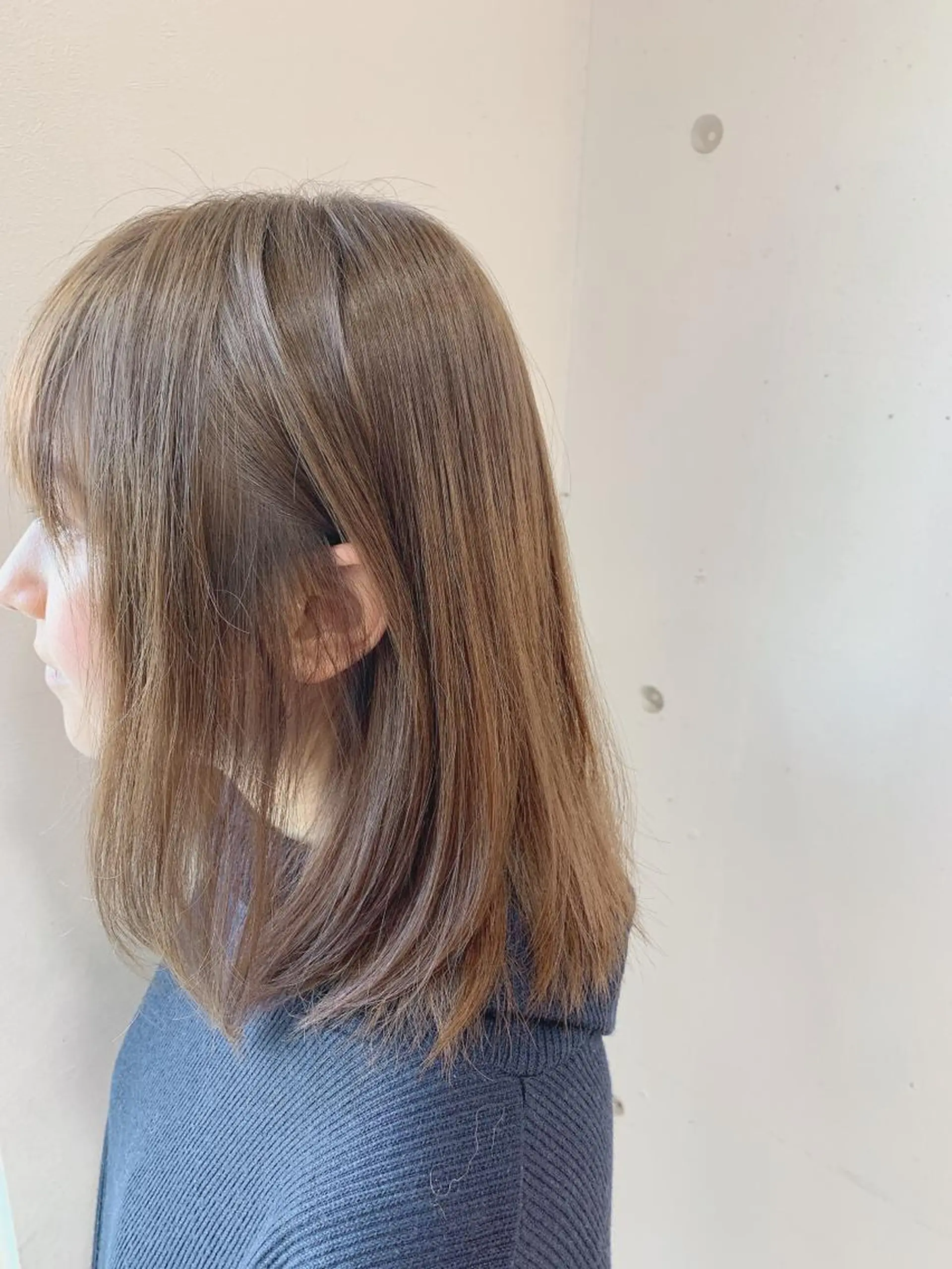 ミディアム カラー 白髪ぼかしハイライト 柳川拓哉のヘアスタイル