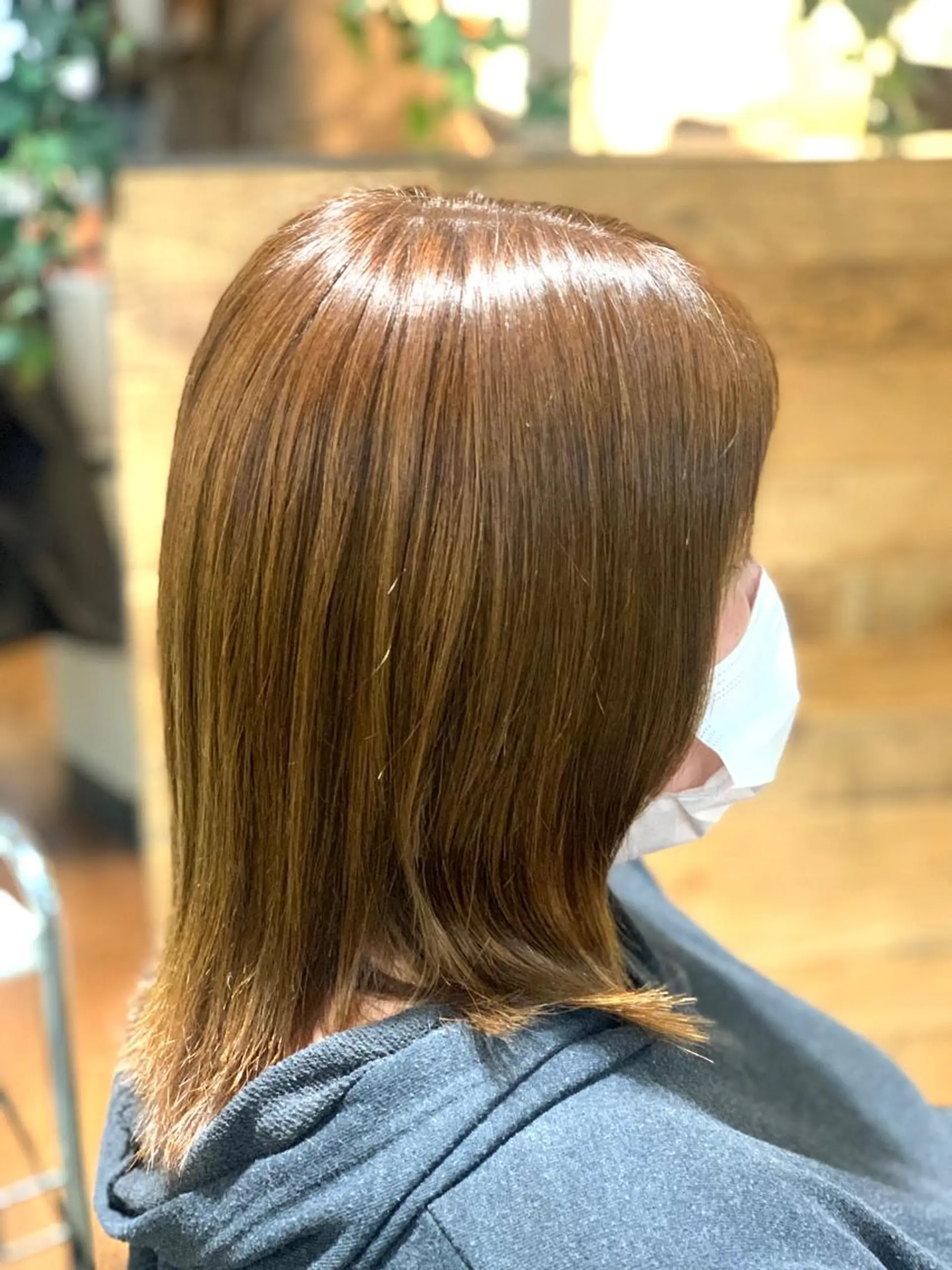 セミロング カラー ハイライト✨髪質改善 TAKAさんです😊のヘアスタイル