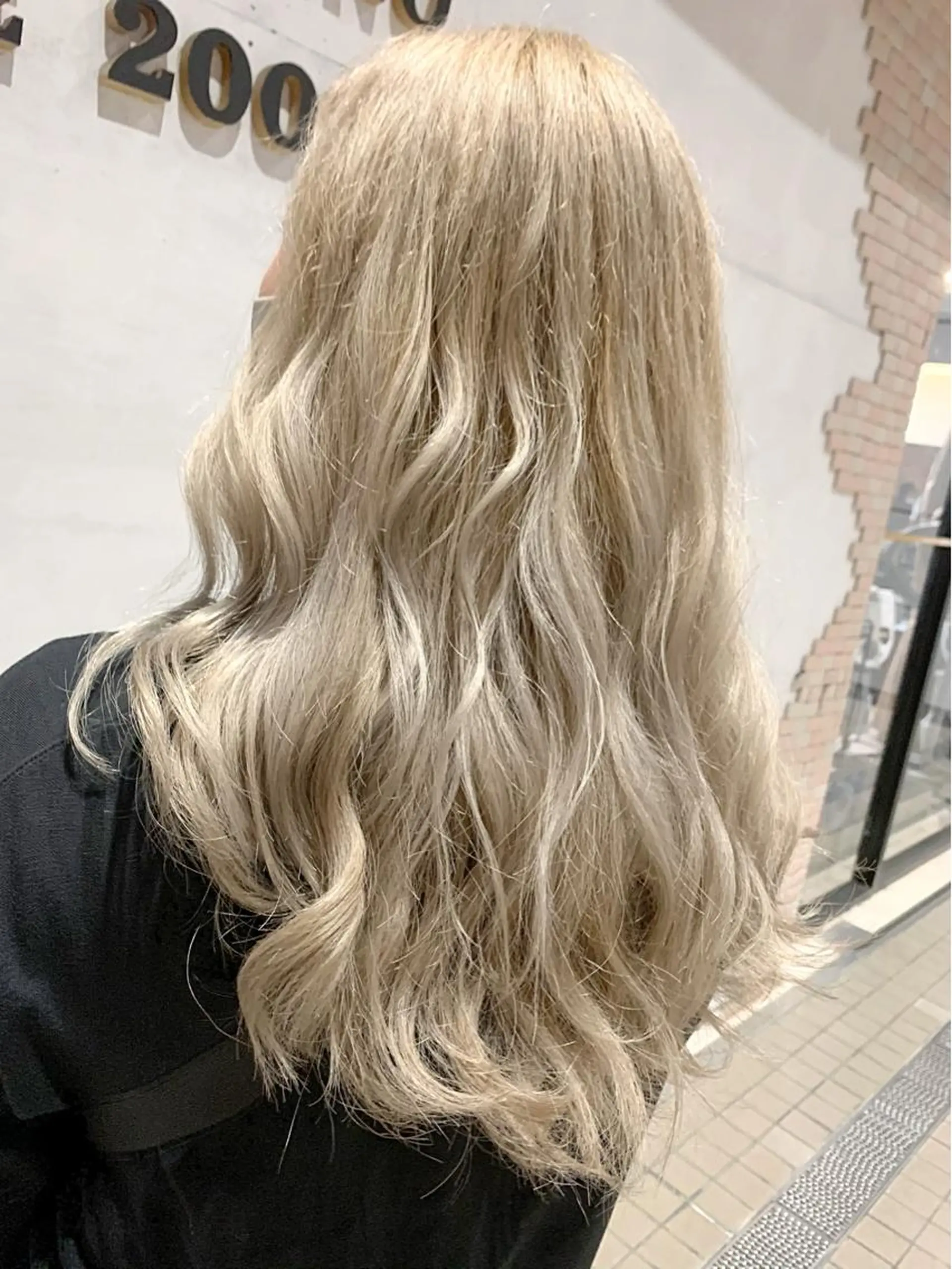 ロング カラー ダブルカラー Zina天王寺 CHIAKIのヘアスタイル