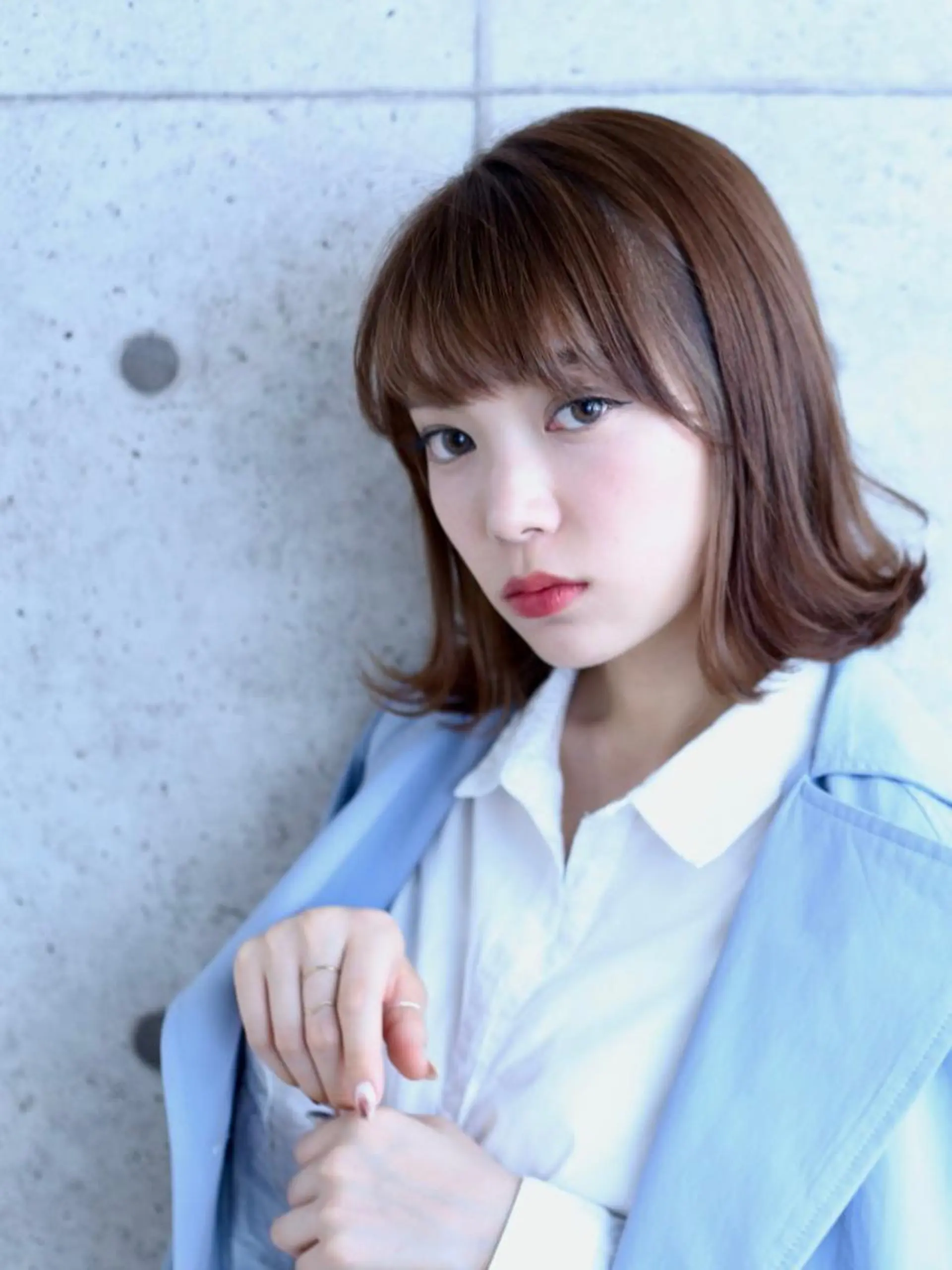 ミディアム カラー 林 美佑のヘアスタイル