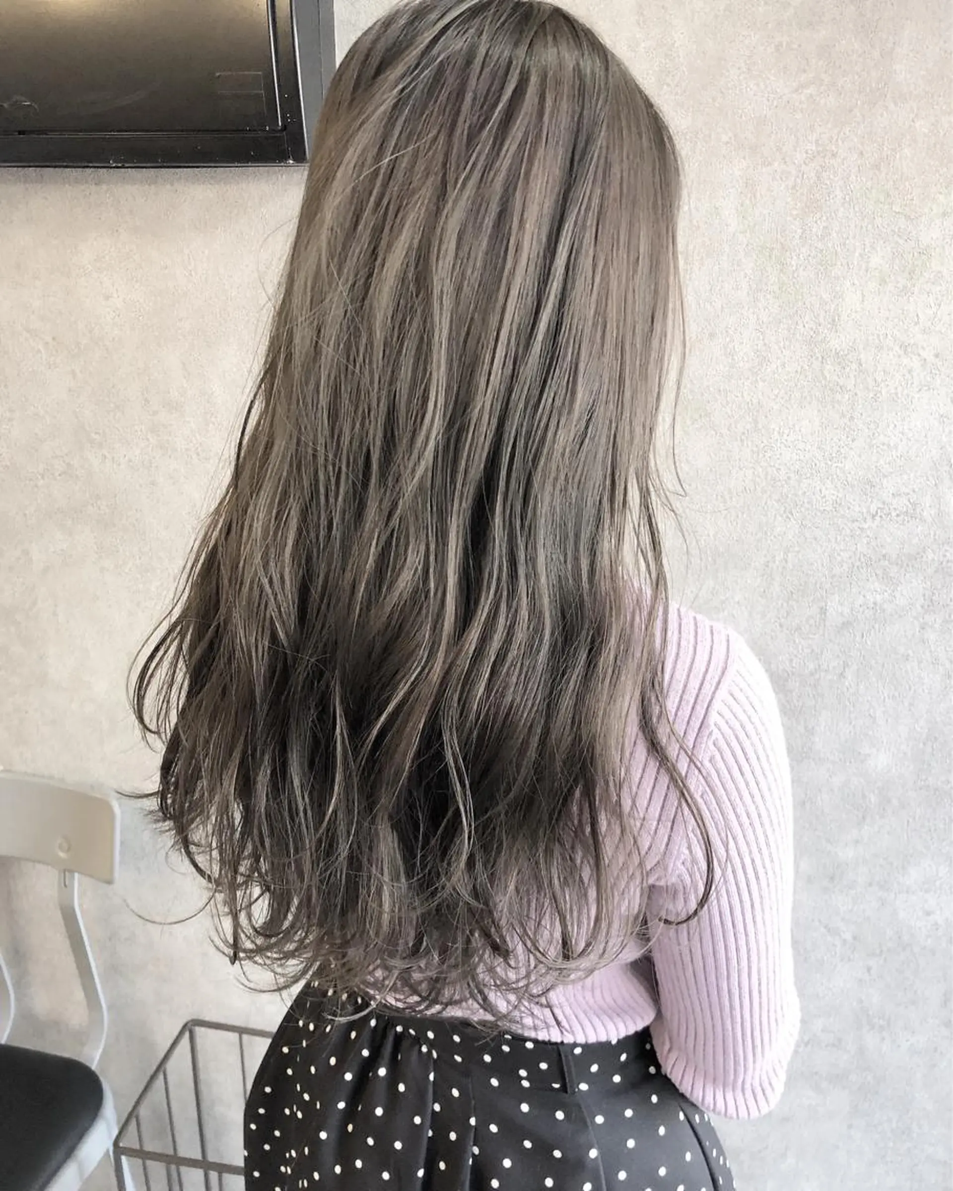 ロング カラー 顔周りレイヤー/韓国 ブリーチminamiのヘアスタイル