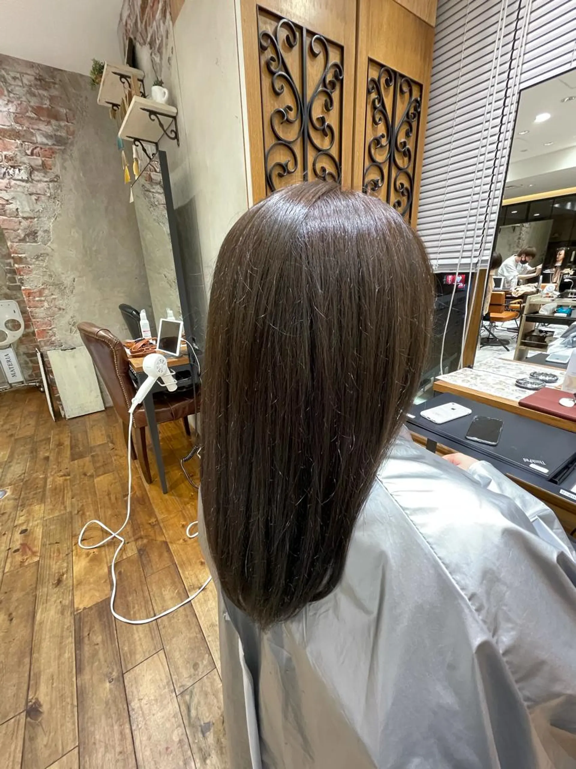 セミロング 必ず似合わせます/ レイヤー/石戸谷海斗のヘアスタイル