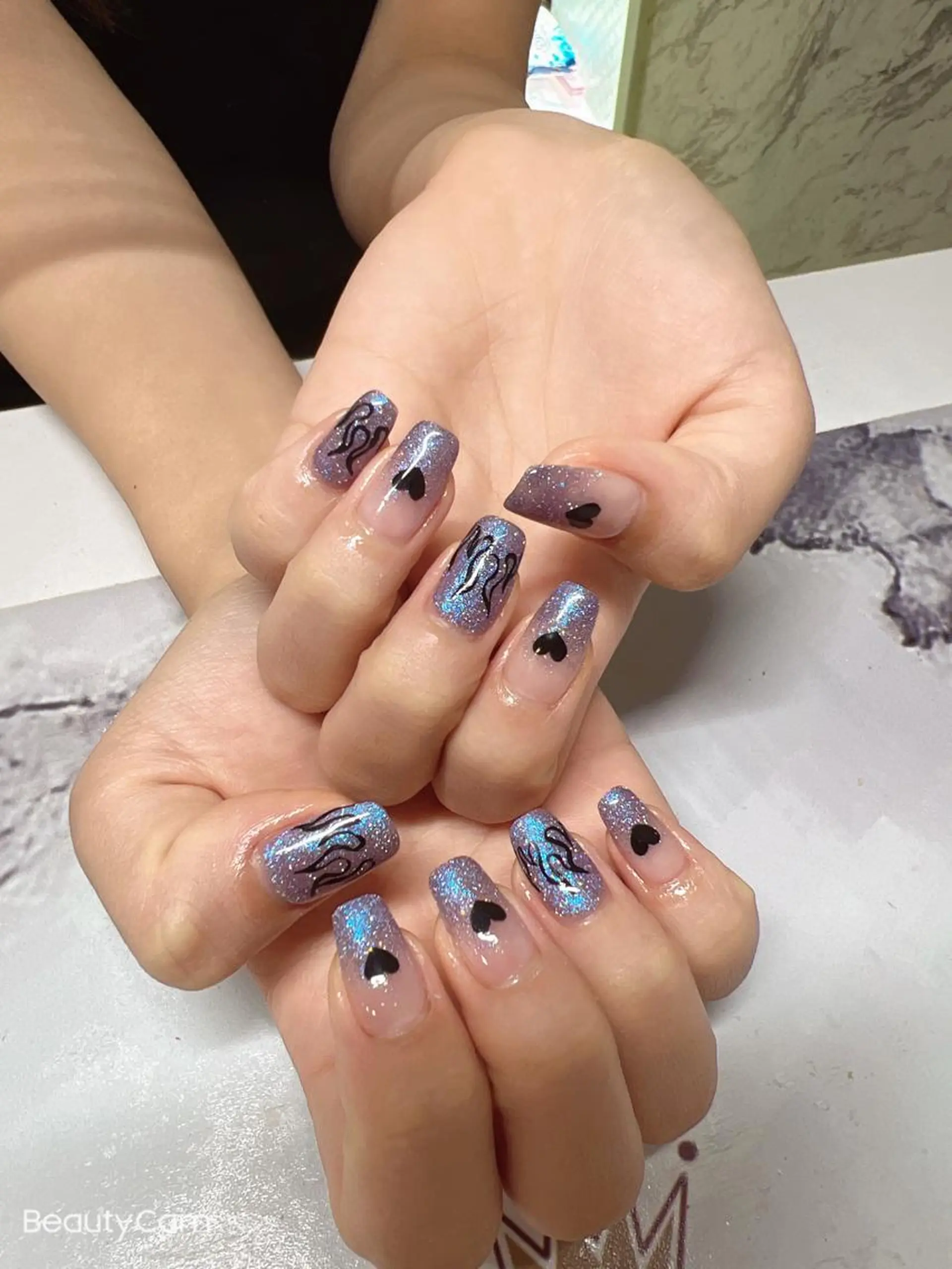 ネイル Guarendo錦糸町店所属・ガレンドウ 白澤 愛子のネイルデザイン