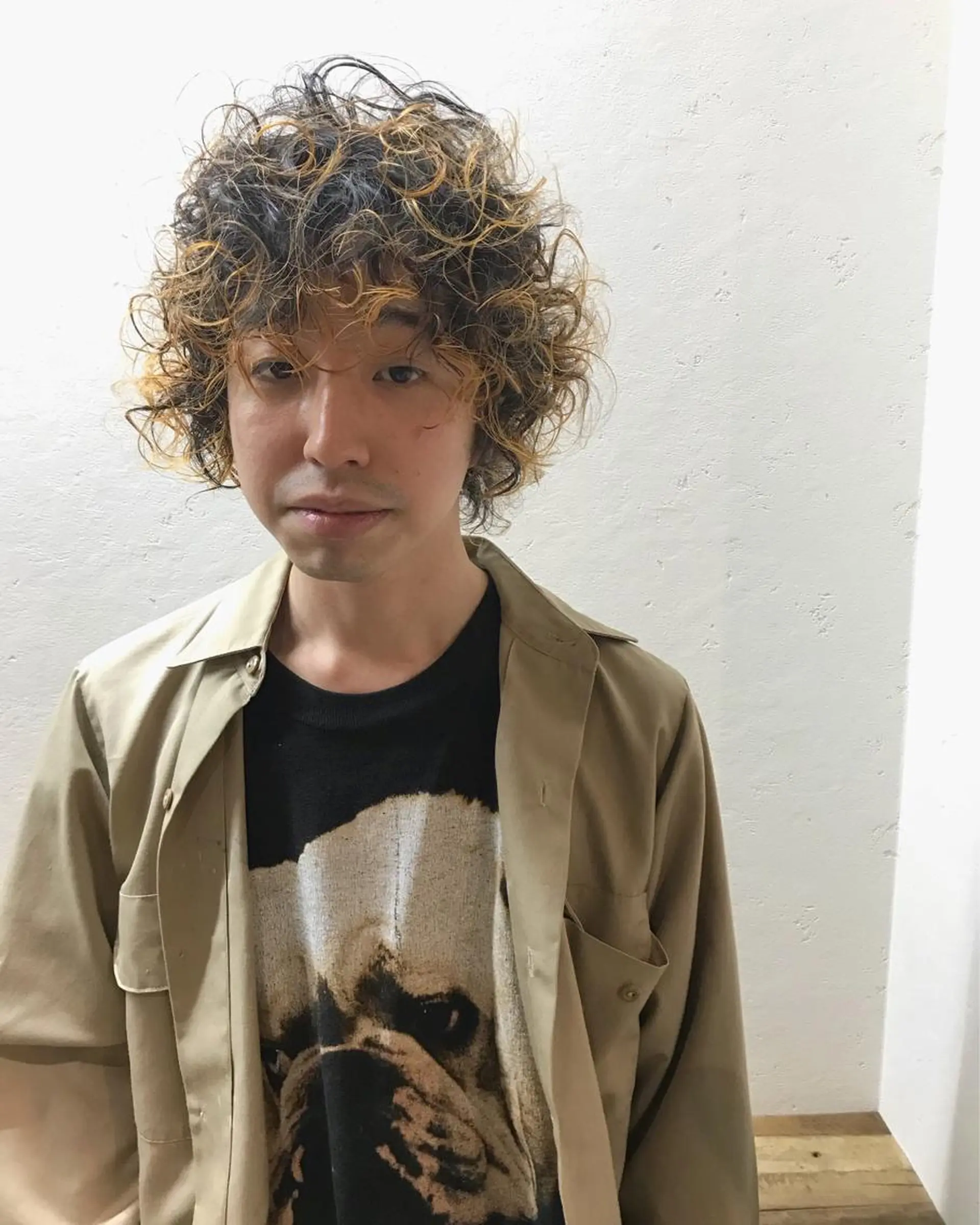 メンズ メンズブリーチ メンズパーマ カット ヘアカラー トリートメント 🧼柴田 健太郎🧼のヘアスタイル