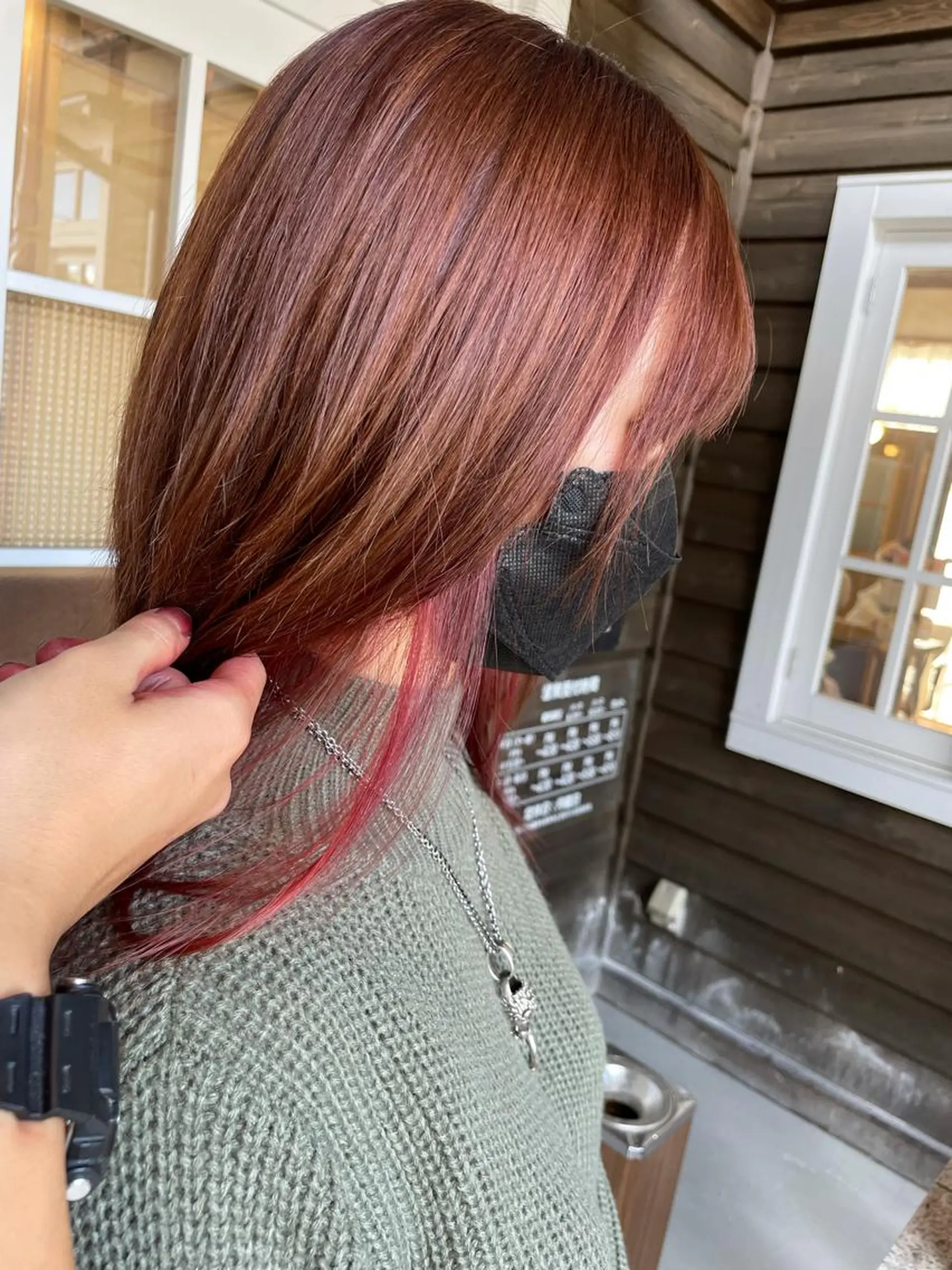 ロング カラー 足立 悠輔のヘアスタイル