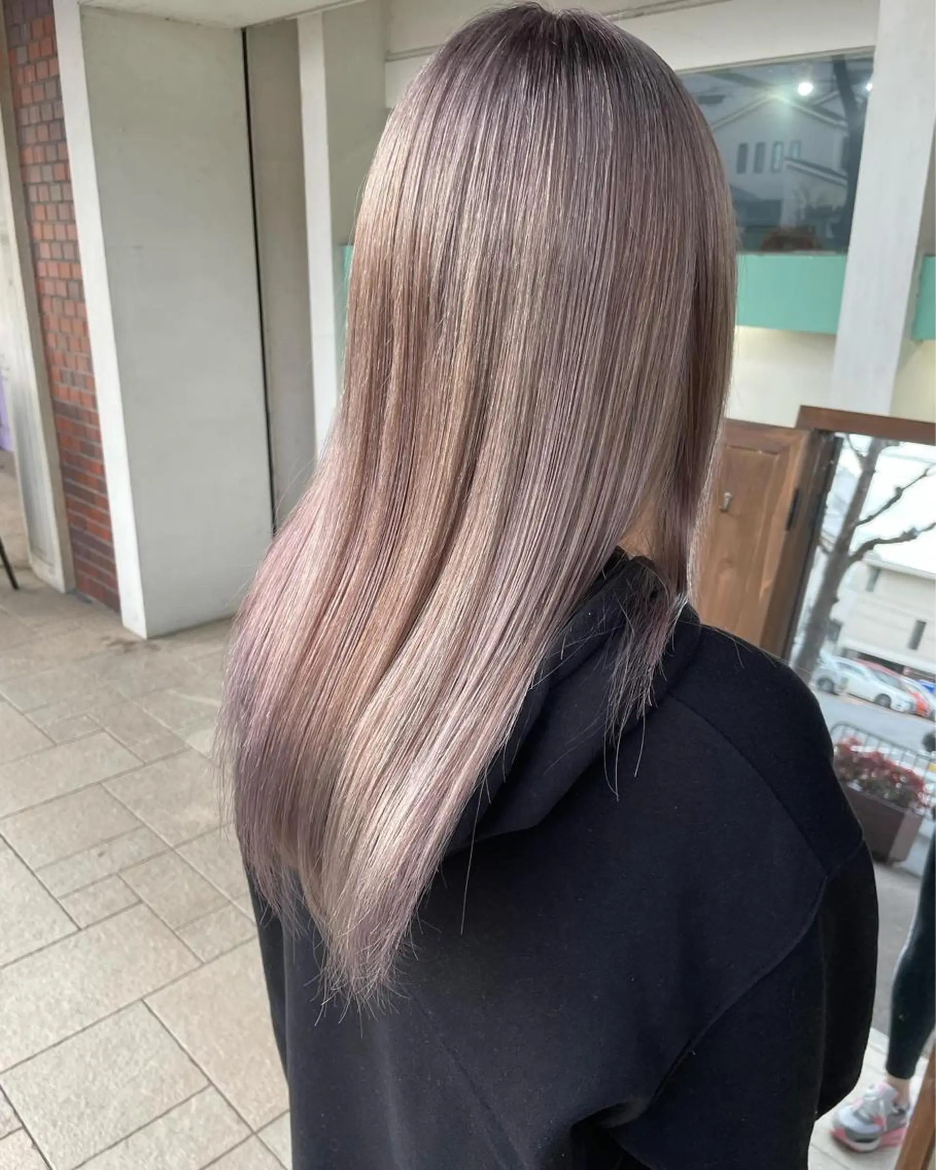 セミロング カラー 高野 真弥のヘアスタイル