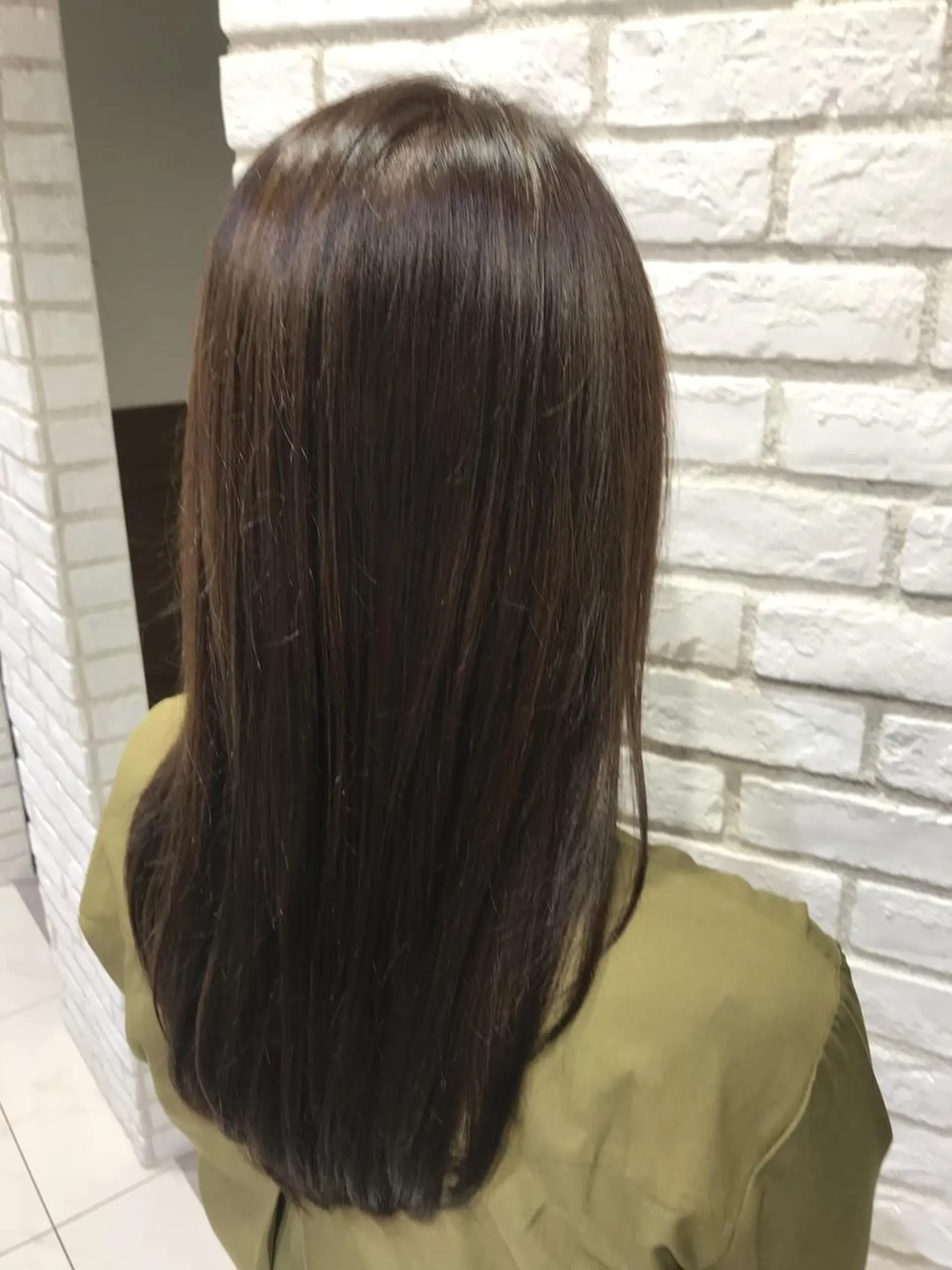 カラー 透明感カラー イルミナカラー 米良 志織のヘアスタイル