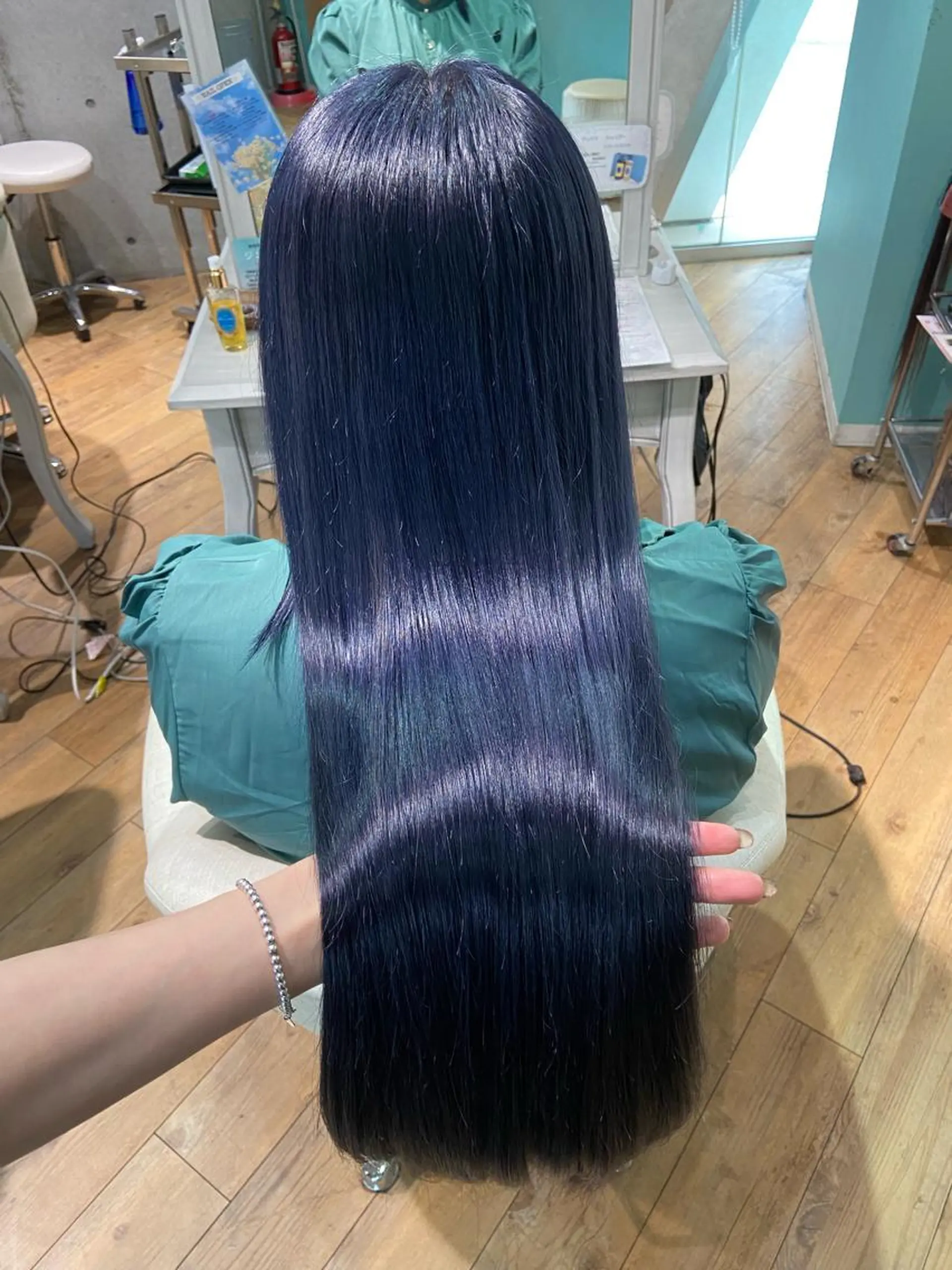 ロング カラー カット 縮毛矯正 トリートメント 🧸プルエクステ❤︎ ネイルKAO🧸のヘアスタイル