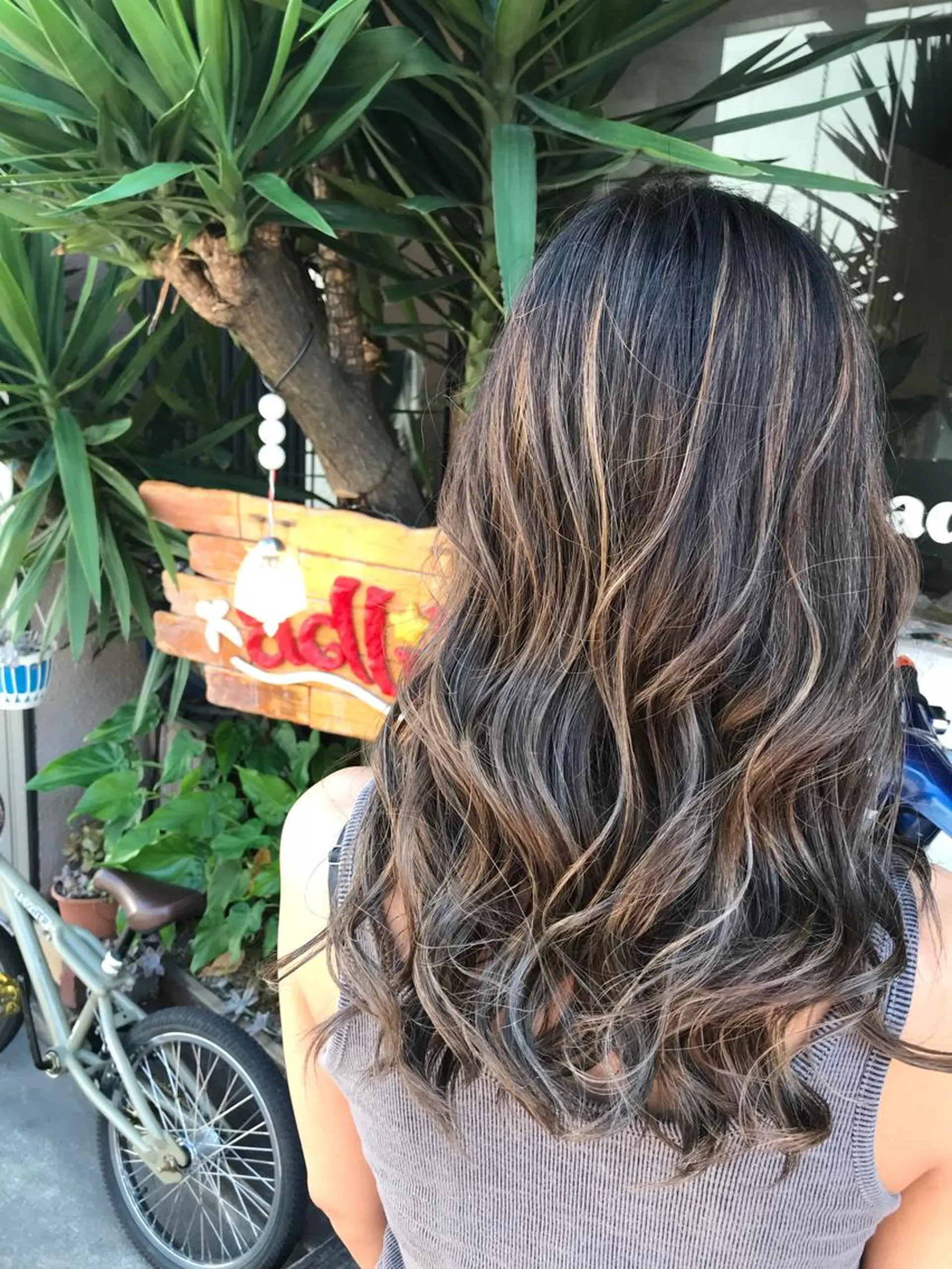 カラー ハイライトカラー 外国人風カラー ヘアカラー 玉木 育実のヘアスタイル