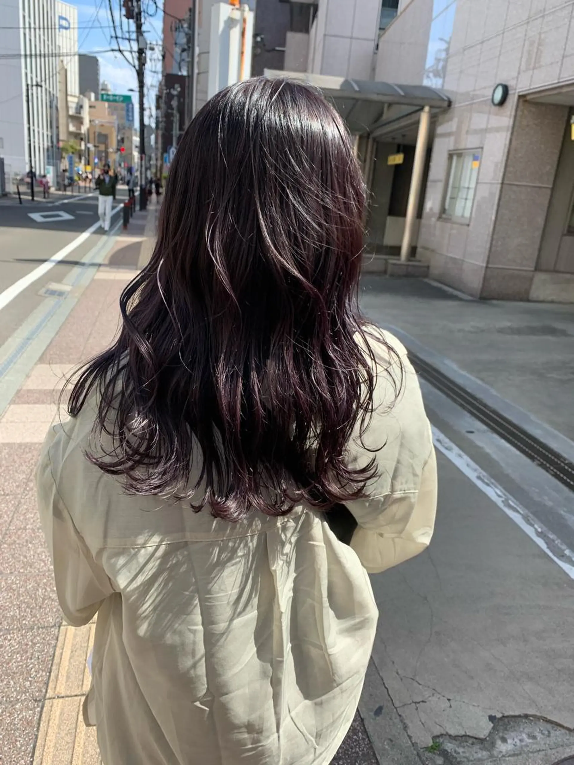 ロング カラー hair make DAISY LOTUS所属・MAYU🪡 透明感カラー/耳ツボのヘアスタイル