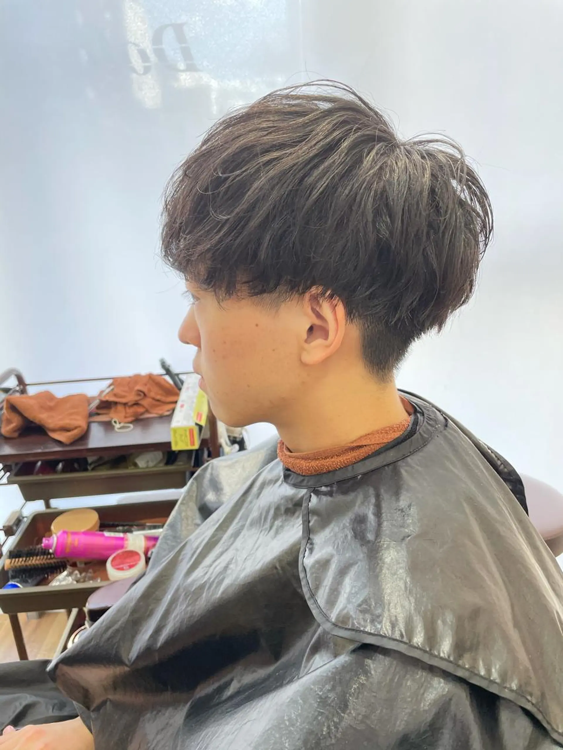 メンズ マッシュ メンズパーマ カット ハイトーン髪質改善 家中貴典のヘアスタイル