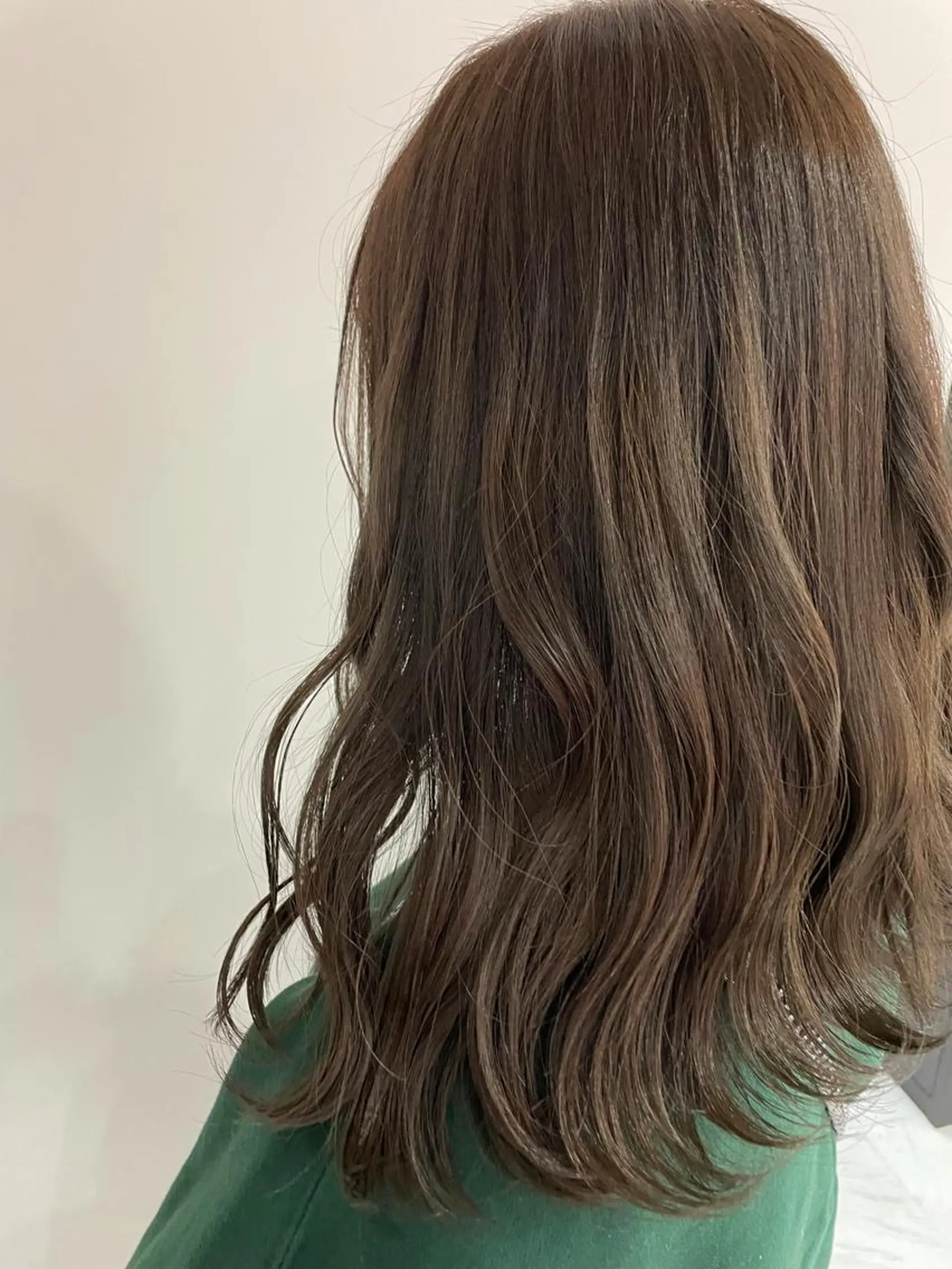 セミロング カラー ストローク伊勢崎所属・小関 心海のヘアスタイル