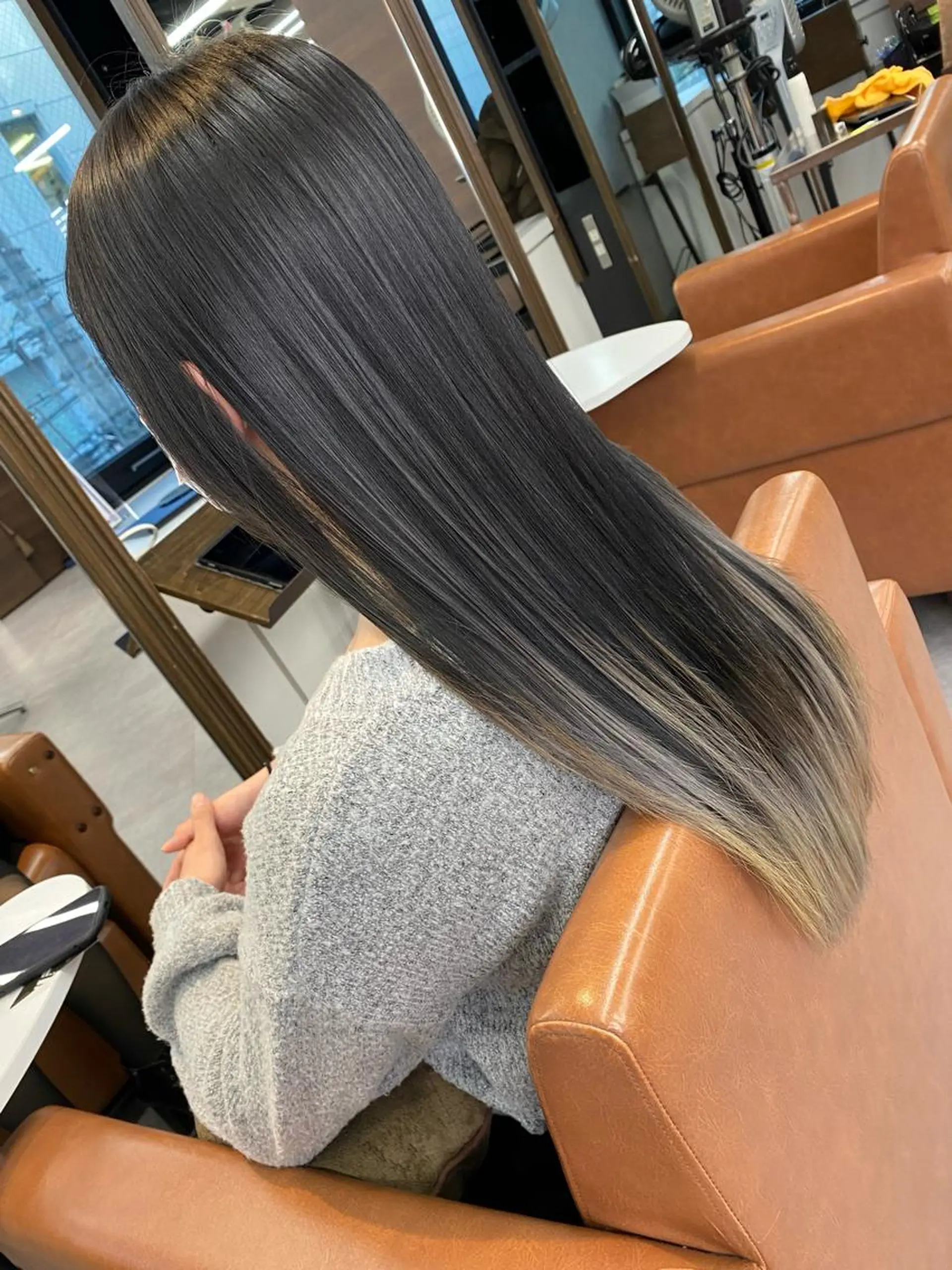 ミディアム 髪質改善美髪特化 ルイス奈良のヘアスタイル