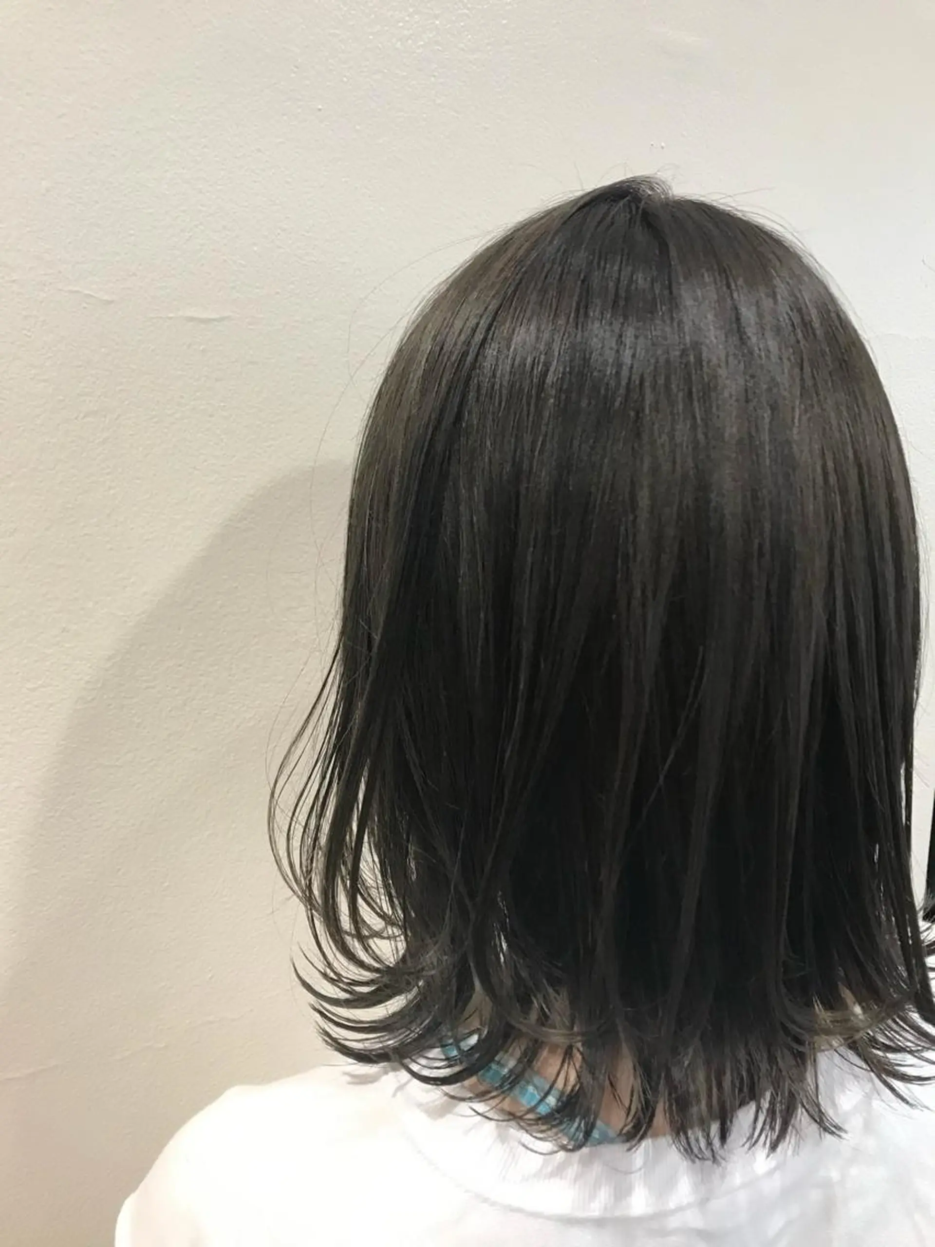 ミディアム カラー グレージュ アイスグレージュ カット ヘアカラー トリートメント 山崎 澪 レイヤーカット/大宮のヘアスタイル