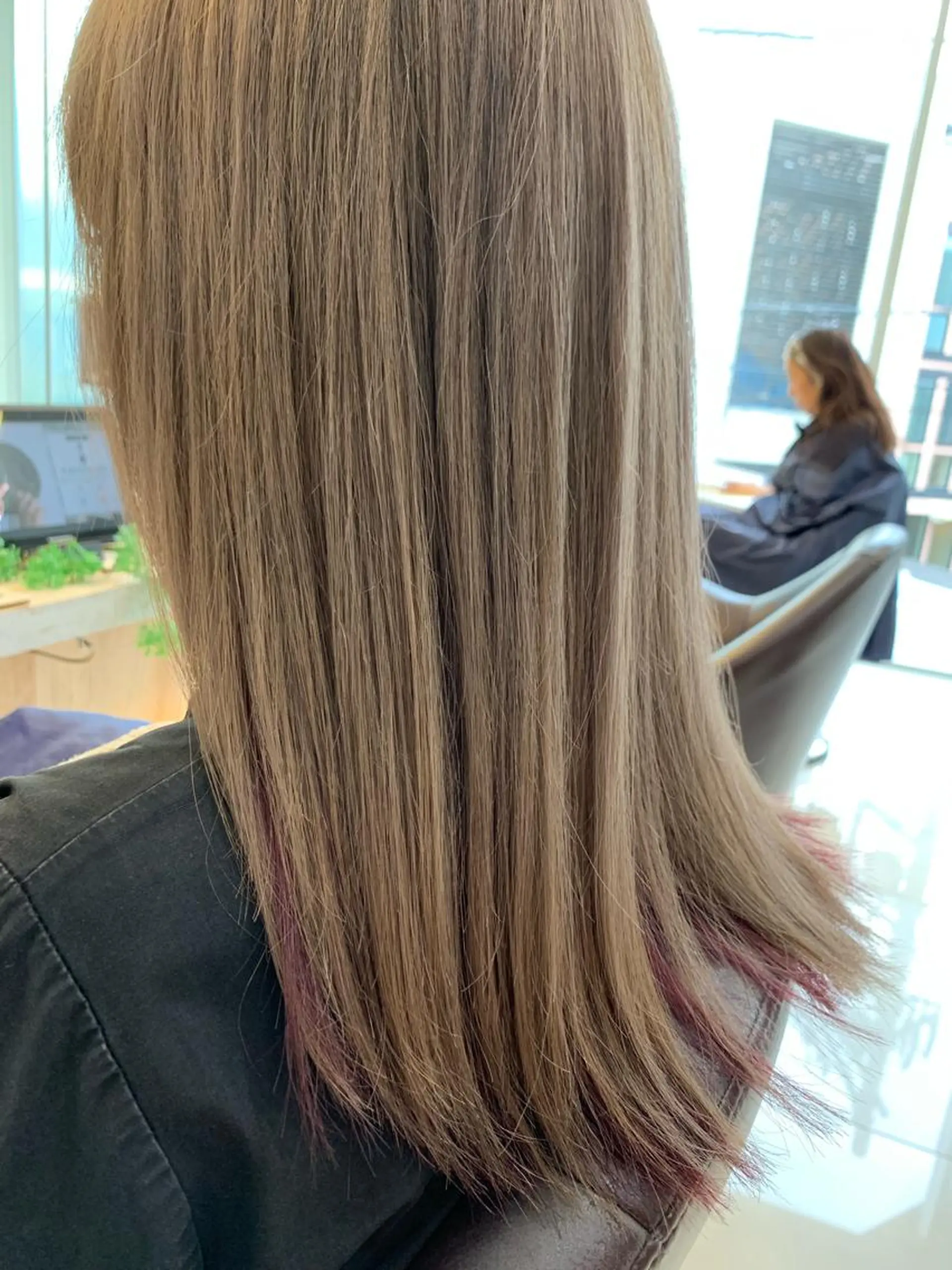 カラー SAKURA 原宿所属・なかの たくみのヘアスタイル