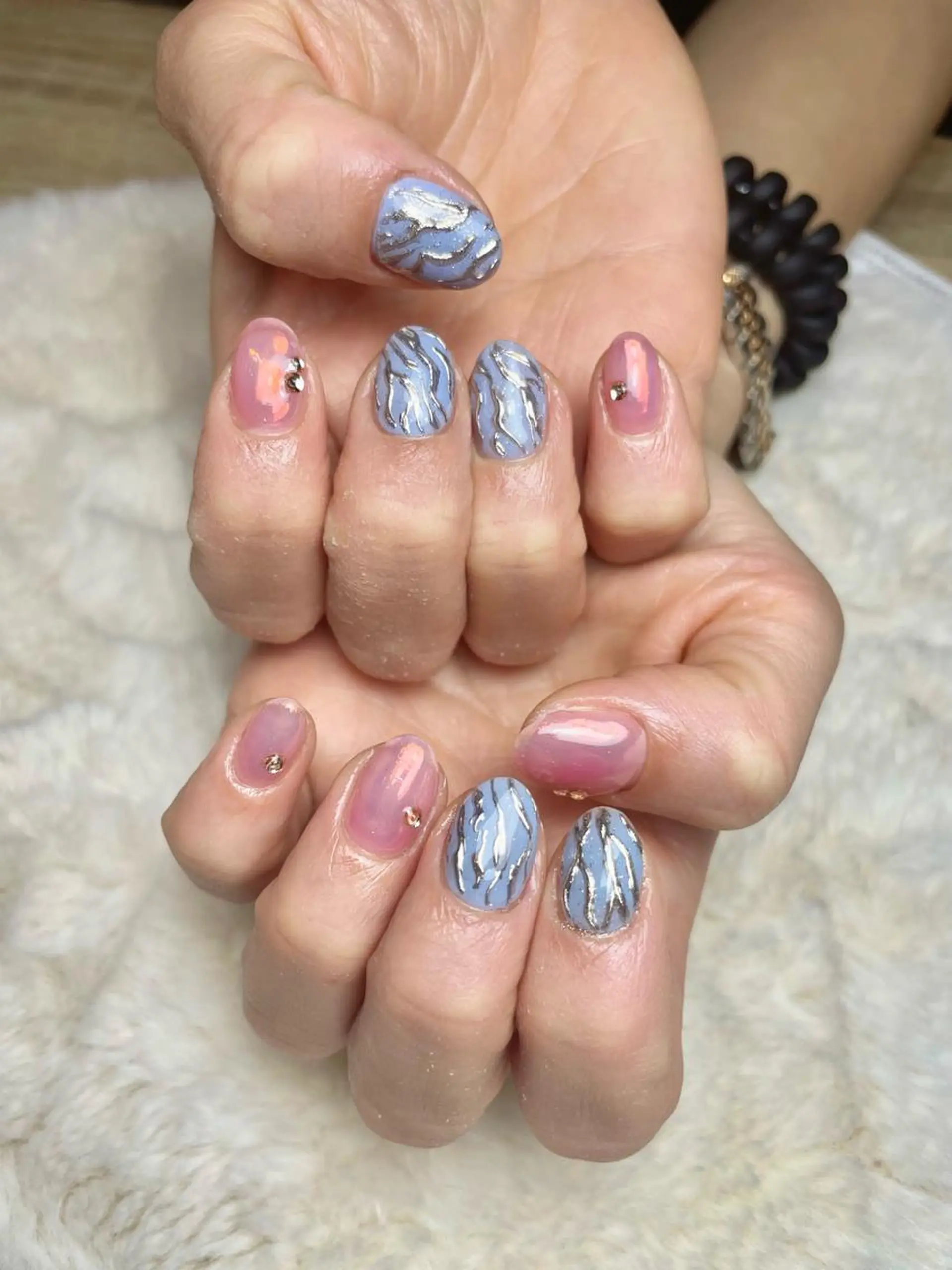 ネイル ハンドネイル ハンドケア 岩山 直子のネイルデザイン