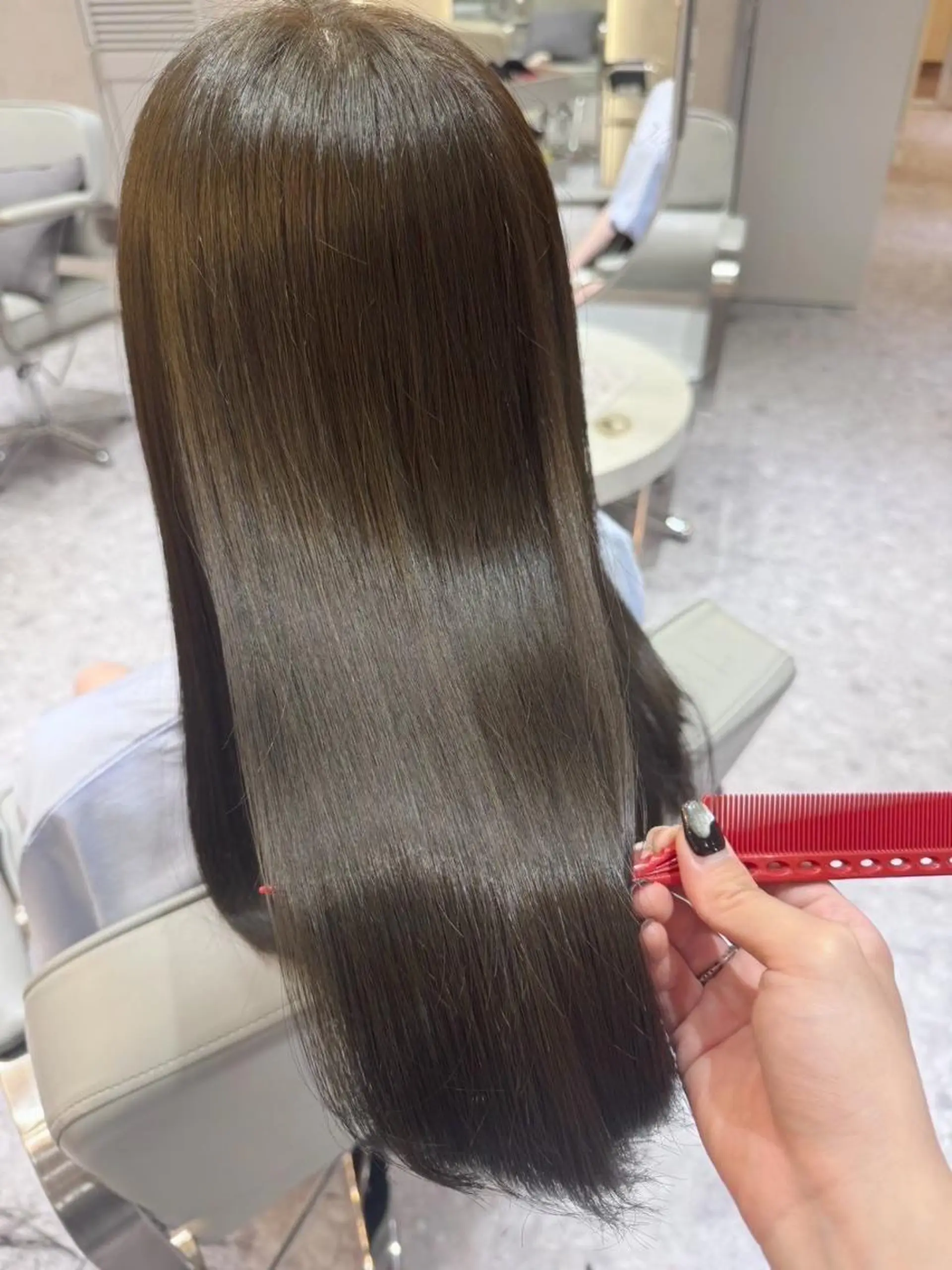 ロング カラー 透明感カラー 髪質改善 トリートメント カット 縮毛矯正 トリートメント 🎀髪質改善/艶髪/ 艶カラー🎀浅田涼風のヘアスタイル