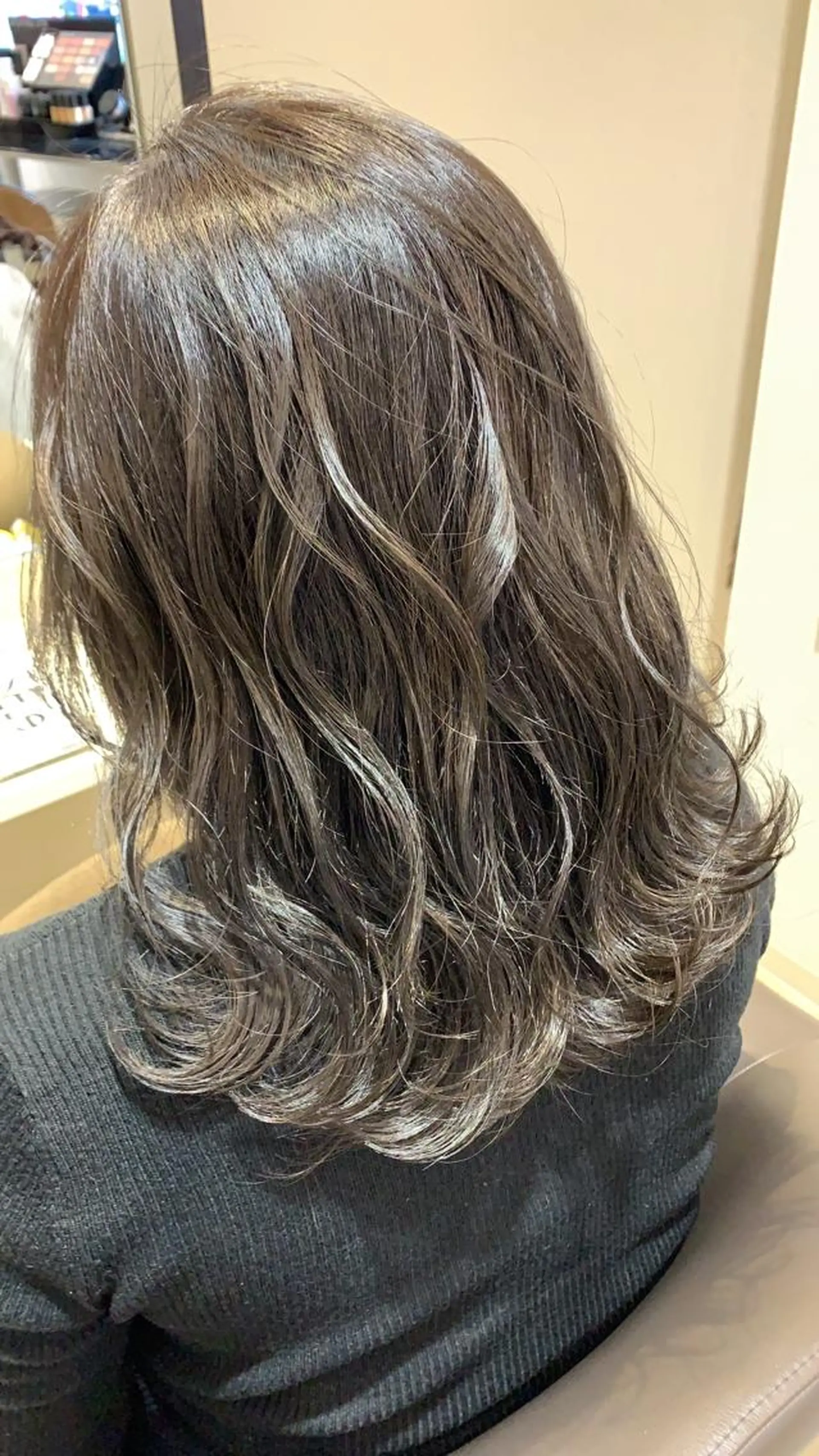 セミロング カラー 💎髪質改善/縮毛 💎メンズカット石尾のヘアスタイル