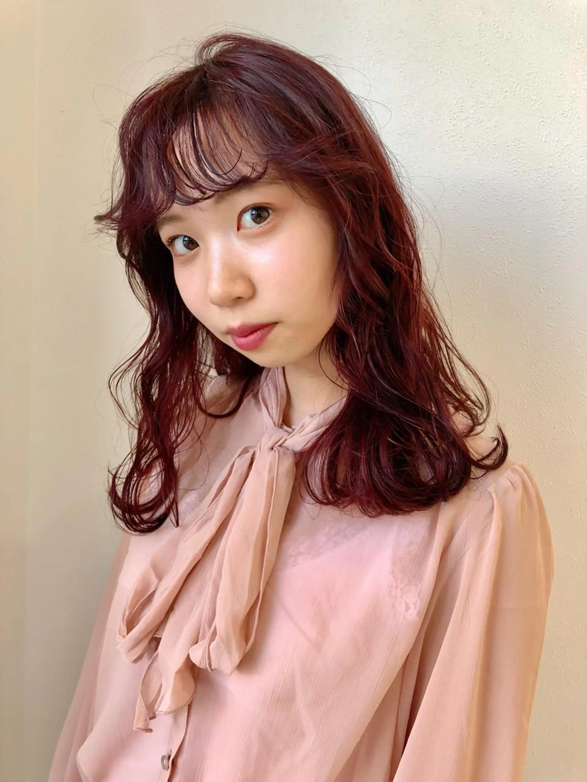 セミロング カラー 岩田 萌那のヘアスタイル