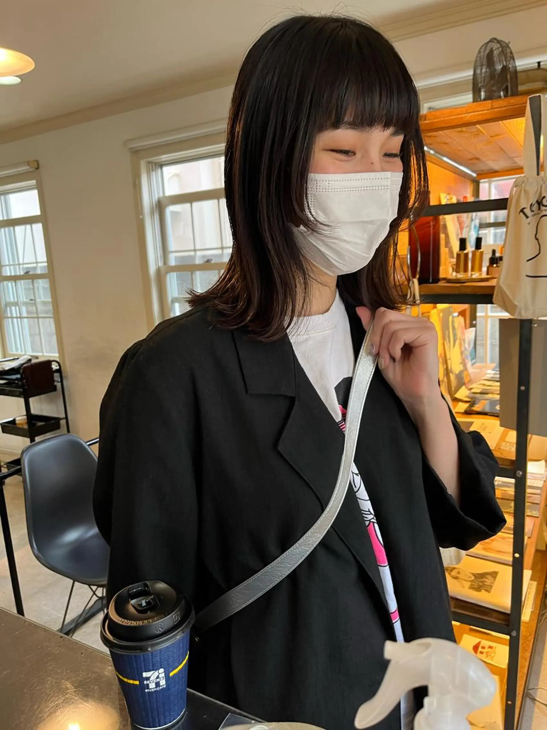 ミディアム NOUN所属・eri kinjoのヘアスタイル