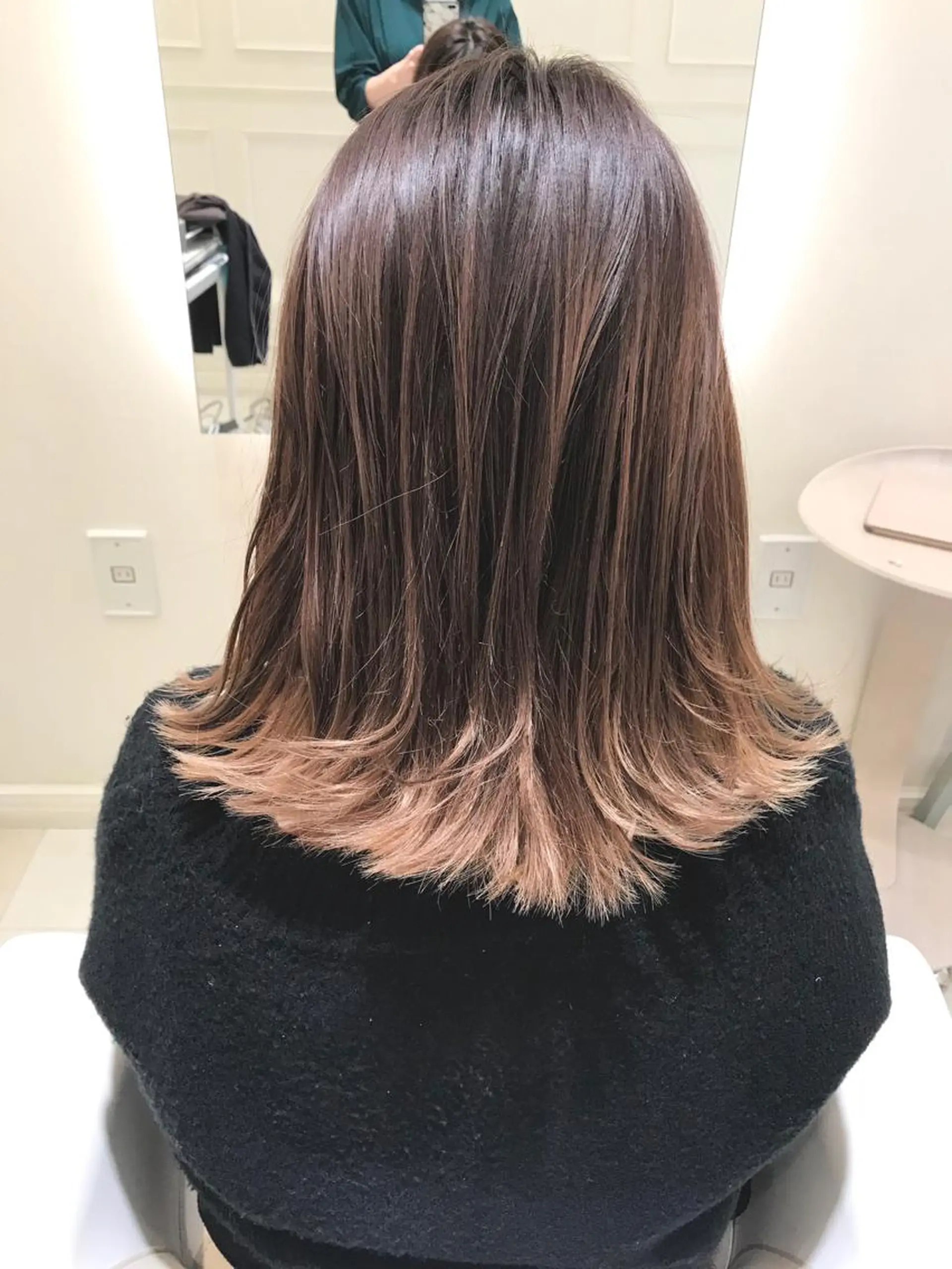 カラー デザインカラー 🍒顔周り/レイヤー /韓国風/アリサ🍒のヘアスタイル