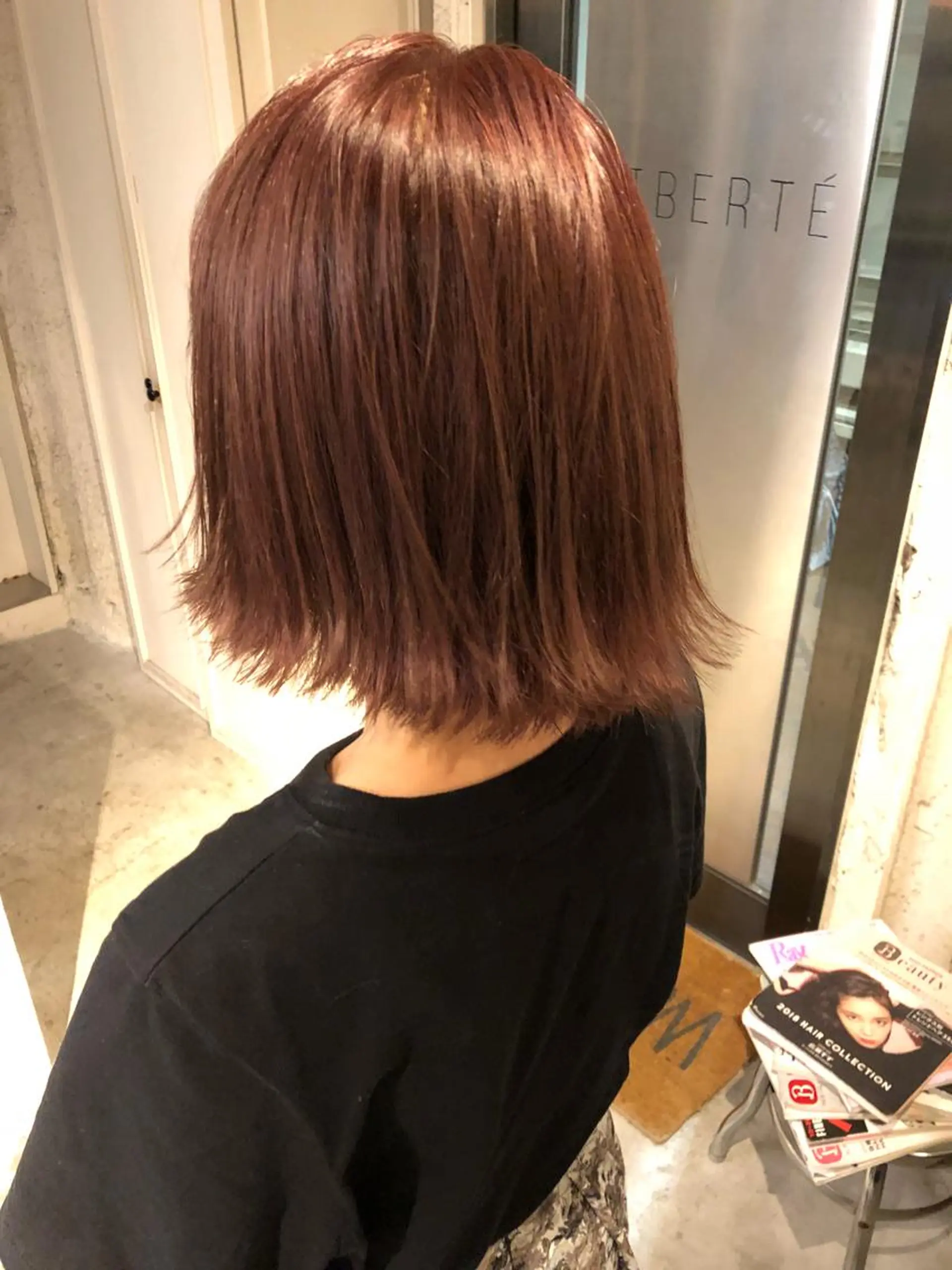 ミディアム カラー SALOWIN 表参道所属・シンカ 表参道のヘアスタイル