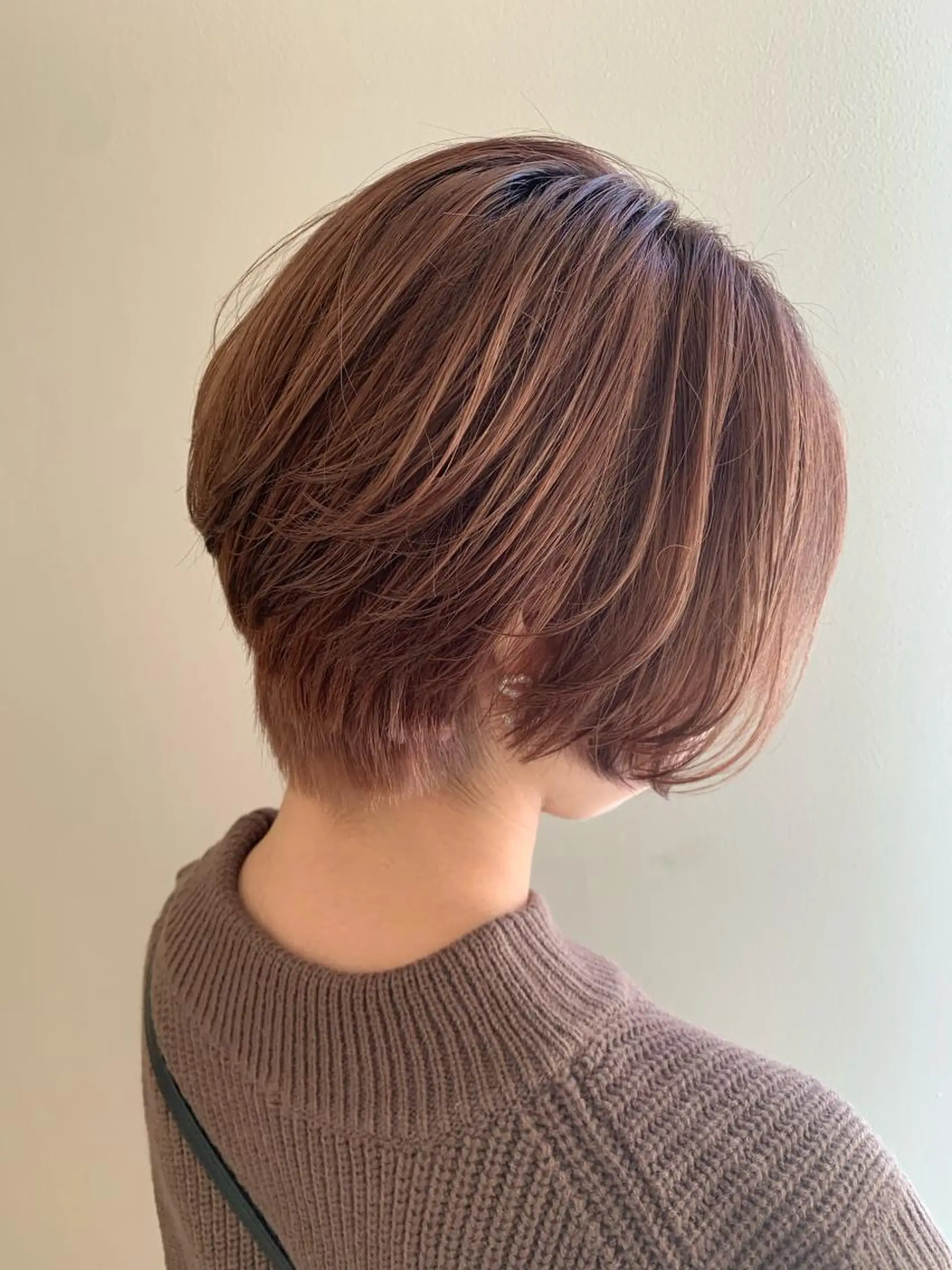 ショート 顔まわりカット✄ ベージュカラー🧸のヘアスタイル