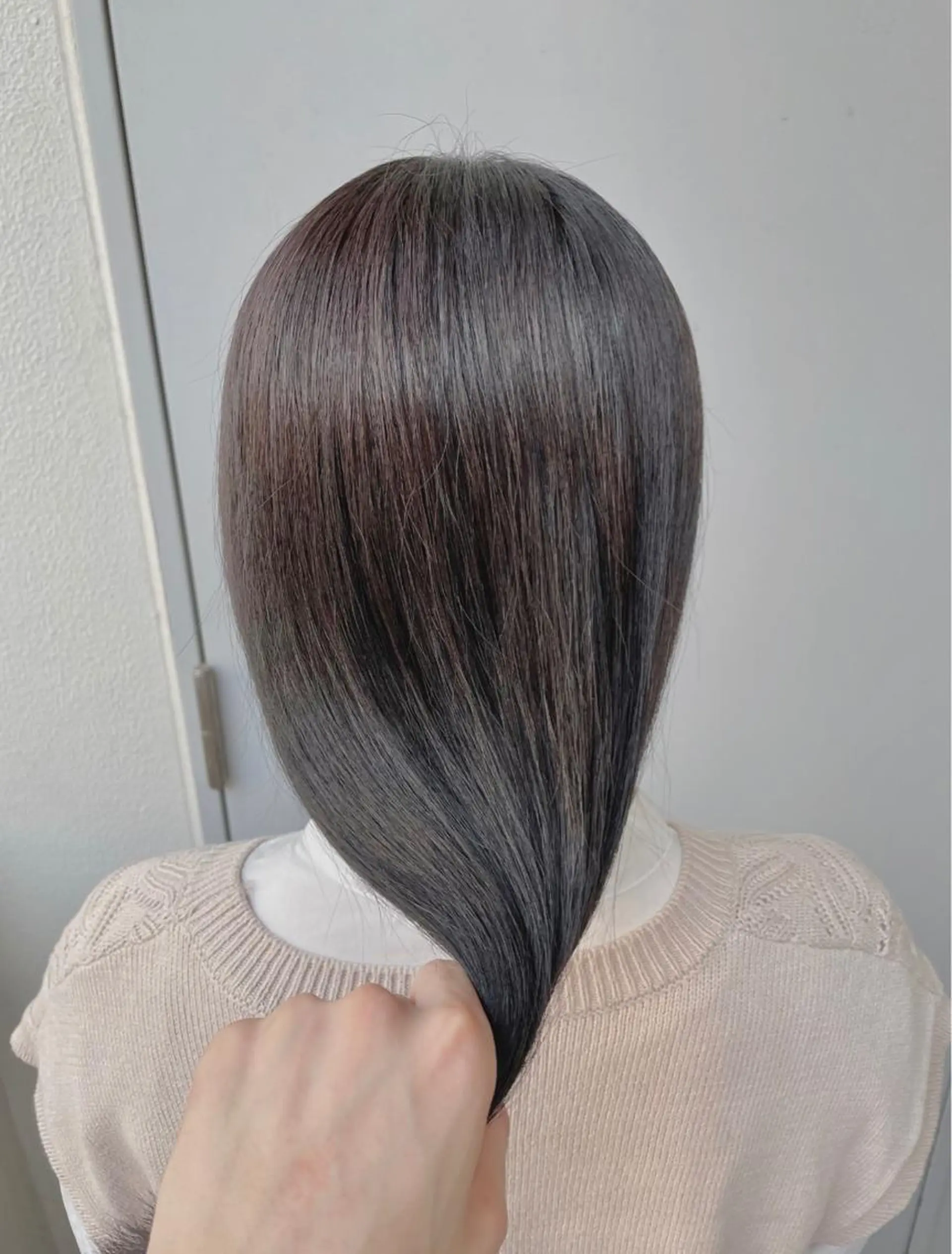 ミディアム カラー カット ヘアカラー トリートメント ヘッドスパ ヘアセット ベージュカラー💖 やすひろのヘアスタイル