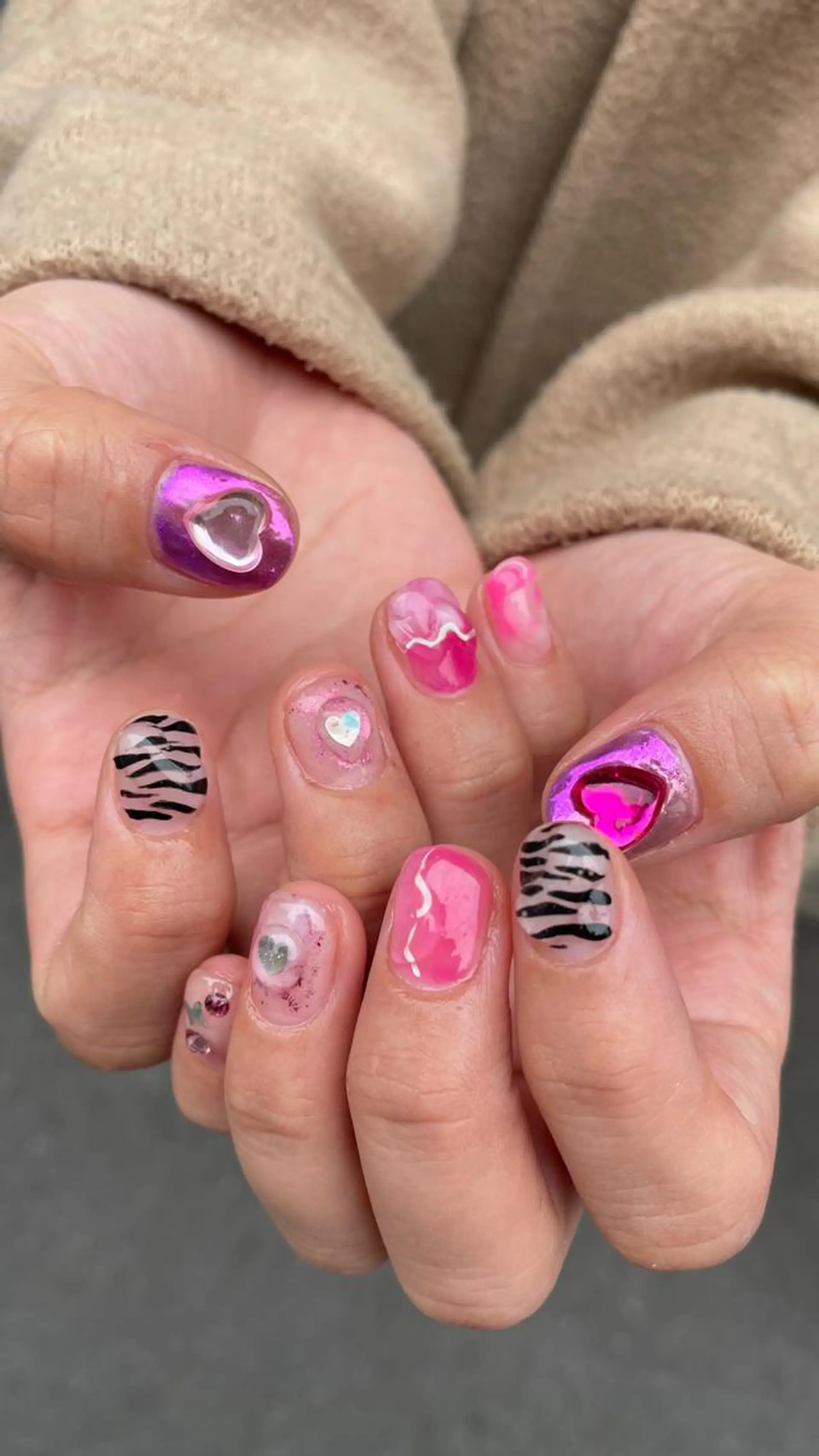 ネイル 栗田 ゆう子のネイルデザイン