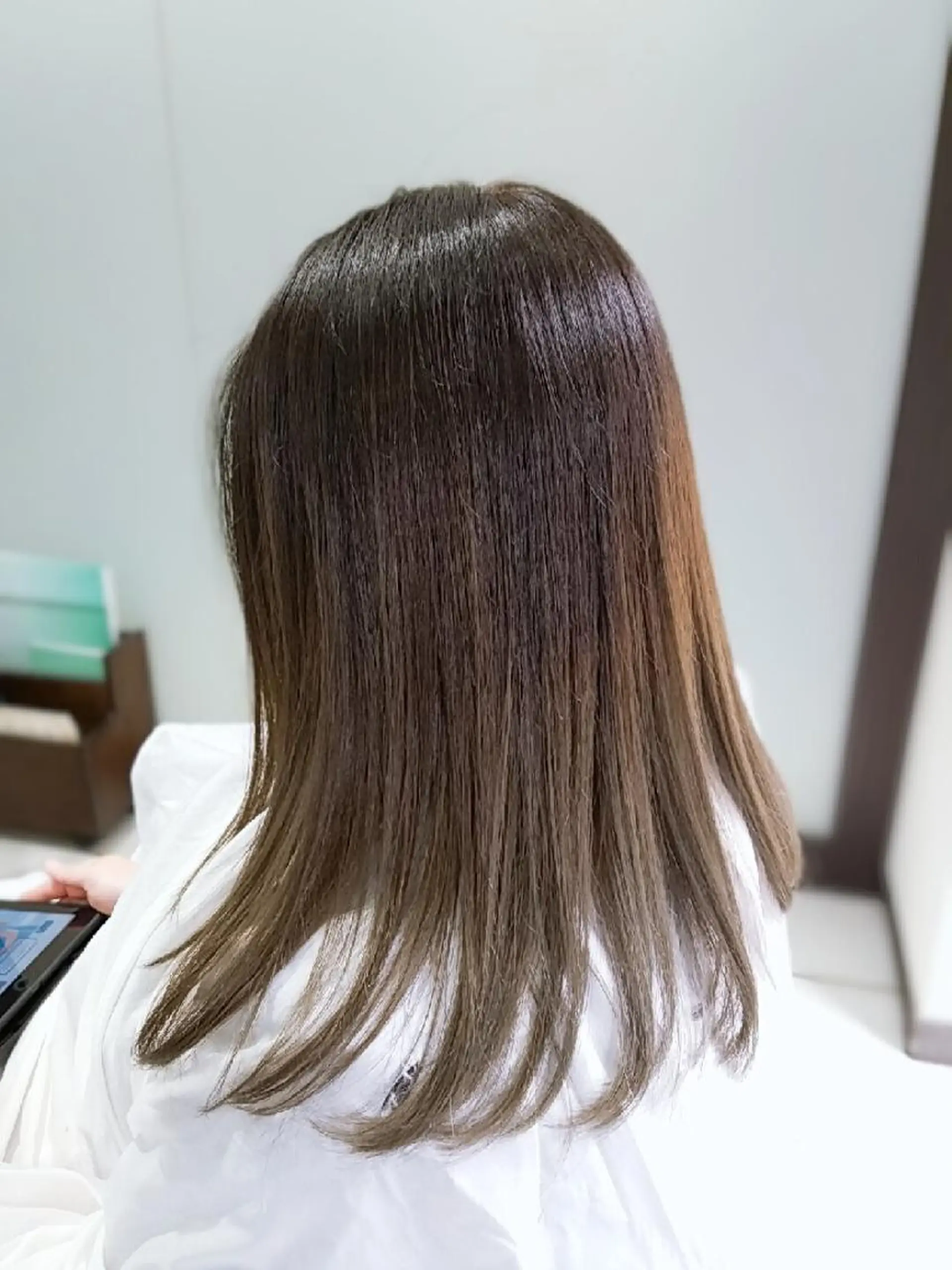 ミディアム カラー カット トリートメント newi WASHIOのヘアスタイル