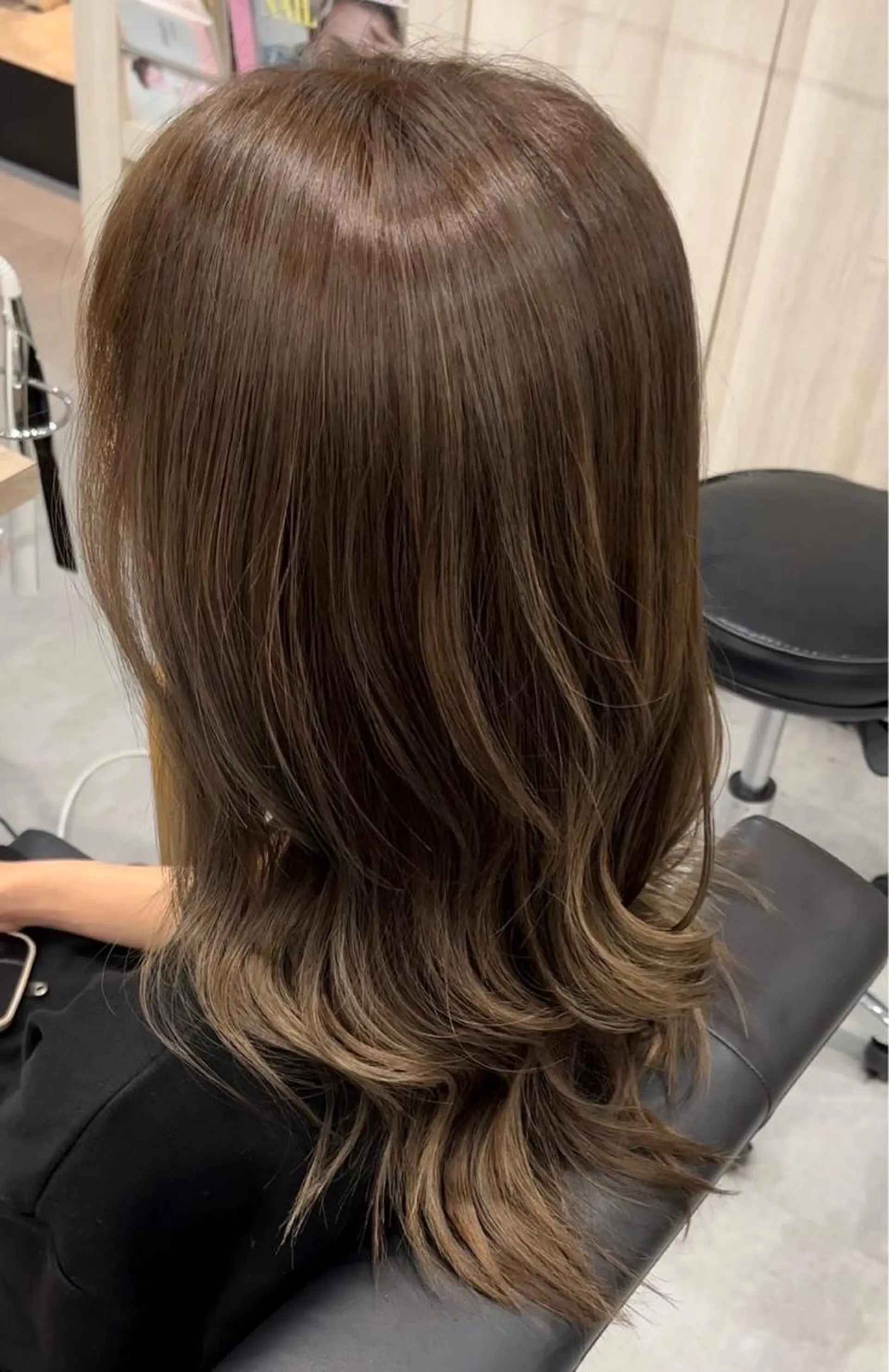 ロング ハイライト ヘアカラー 永田 まどかのヘアスタイル