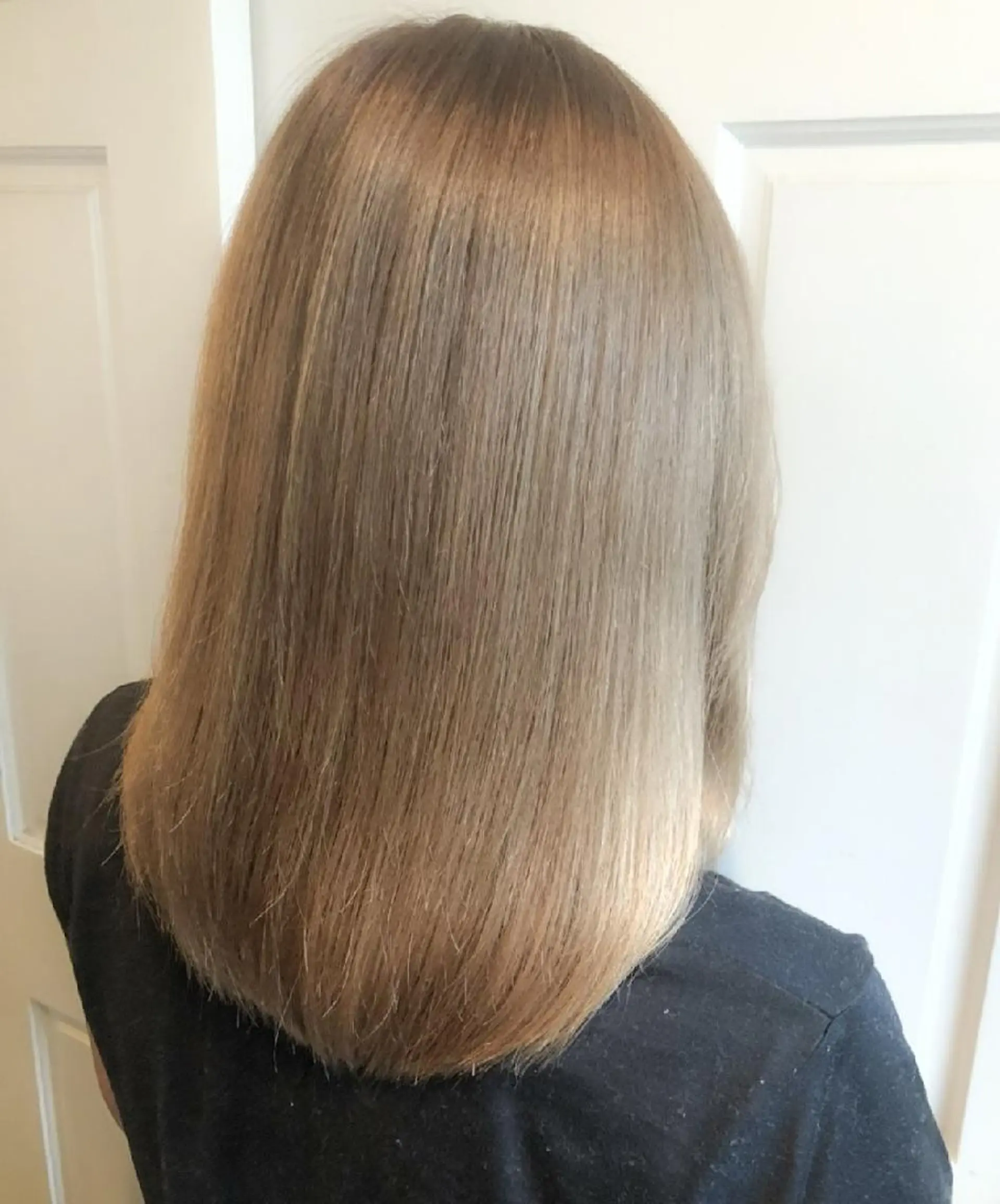 ミディアム カラー ヘアカラー トリートメント HAIR WORKS HELM所属・ショート✨ボブ✨代表 新田見美仁のヘアスタイル