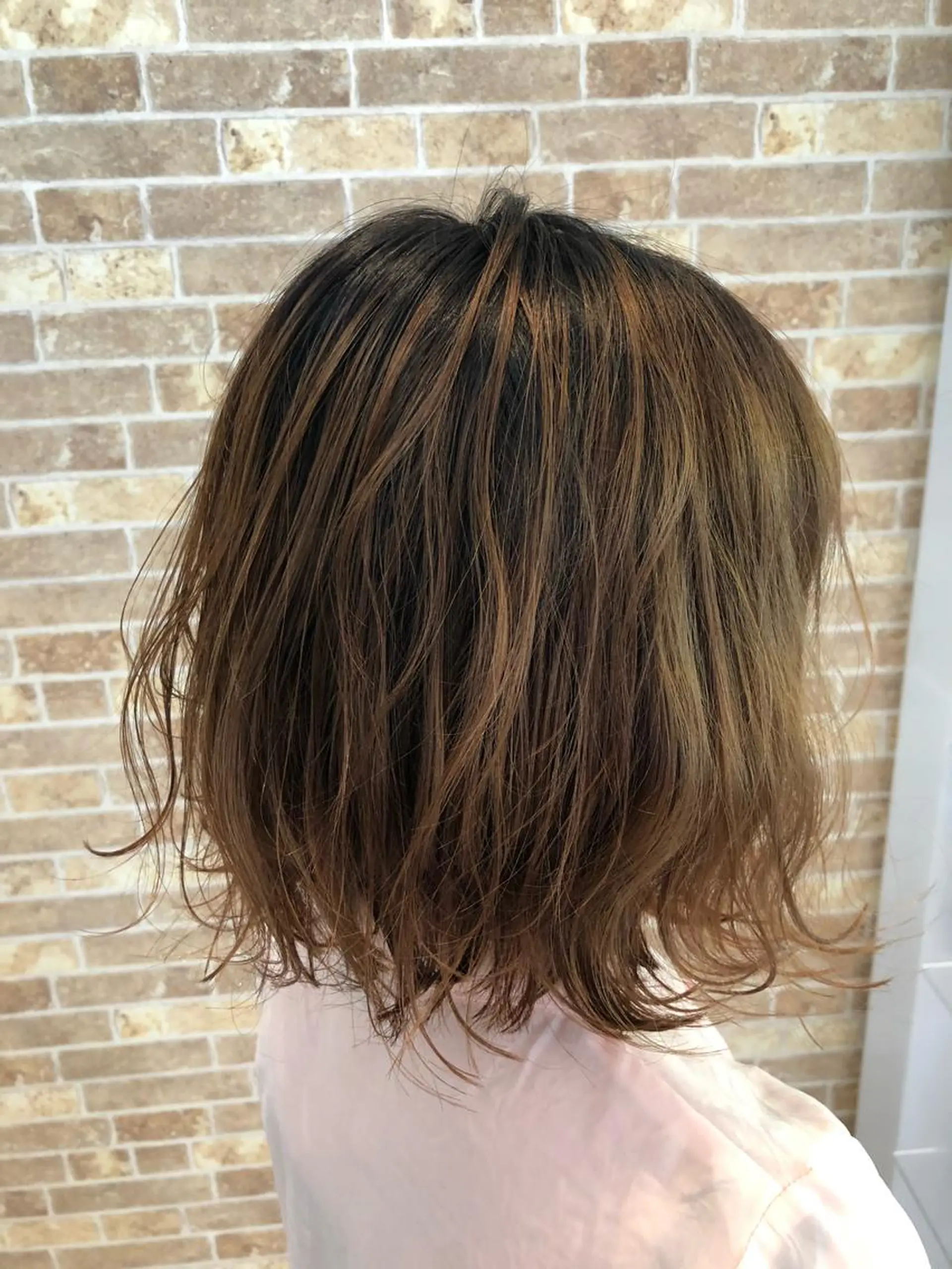 セミロング レイヤーカット 福元 保雄のヘアスタイル