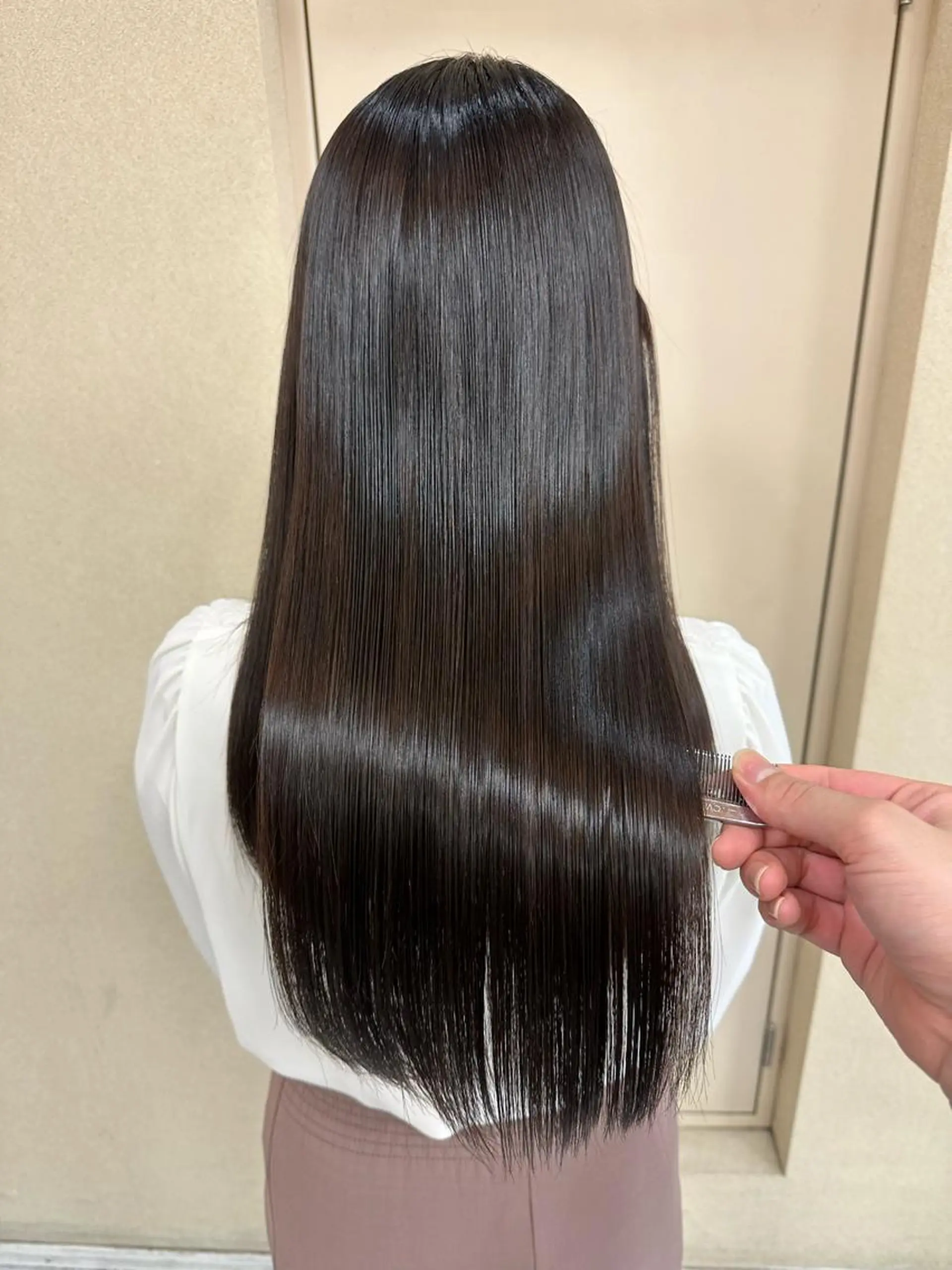 ロング パーマ 縮毛矯正 トリートメント 髪質改善/縮毛矯正 /ブリーチ矯正/岡部のヘアスタイル