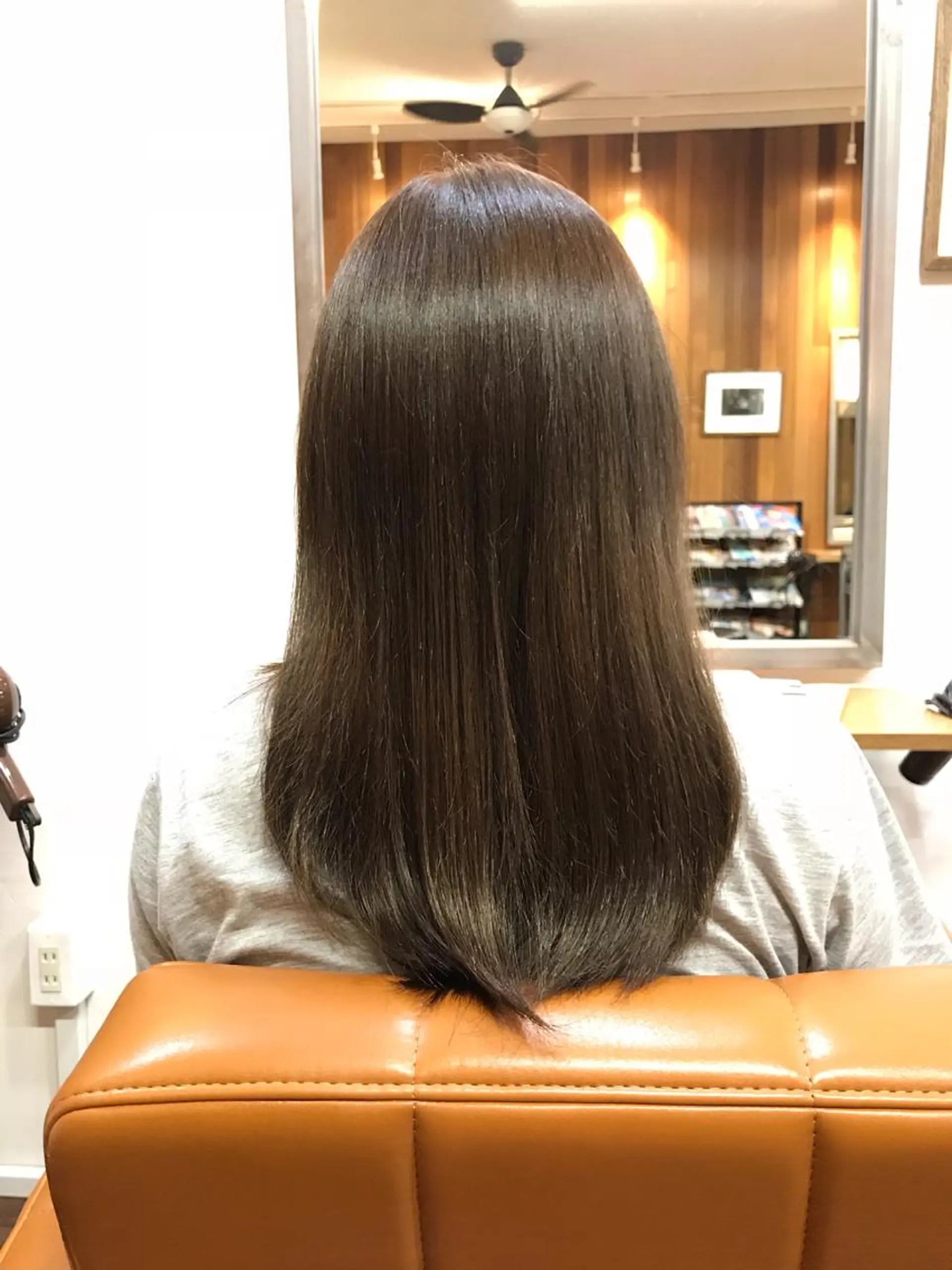 セミロング カラー juurii所属・上山 大輝のヘアスタイル