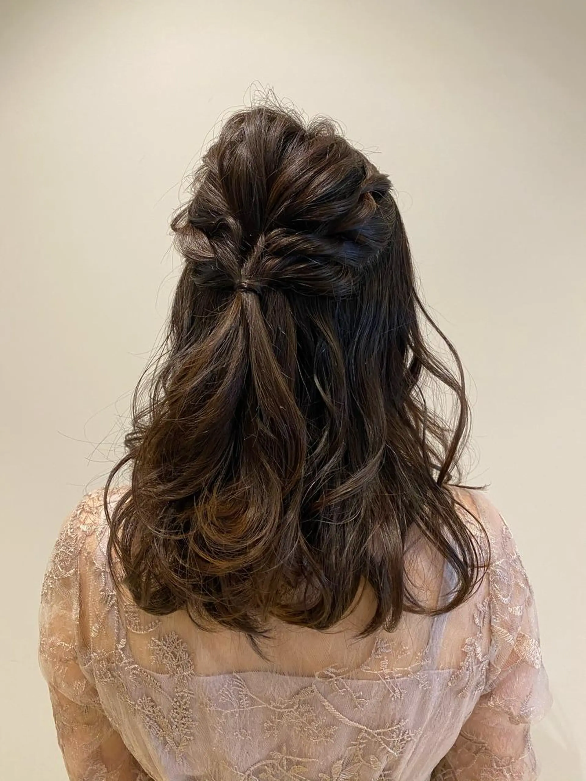 セミロング ヘアアレンジ ハーフアップ 結婚式・ブライダル ヘアセット 艶髪🌿美髪 大塚礼乃【西荻窪】のヘアスタイル