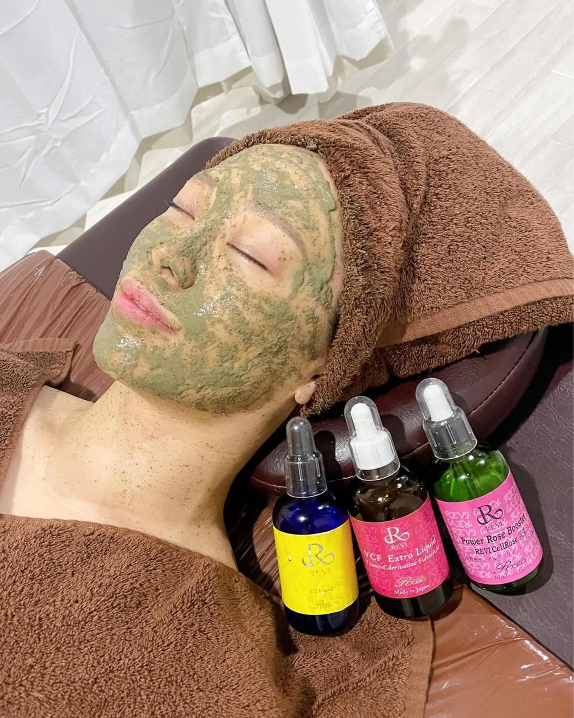 ニキビ・毛穴改善 🌿ハーブピーリングのエステ・リラクイメージ