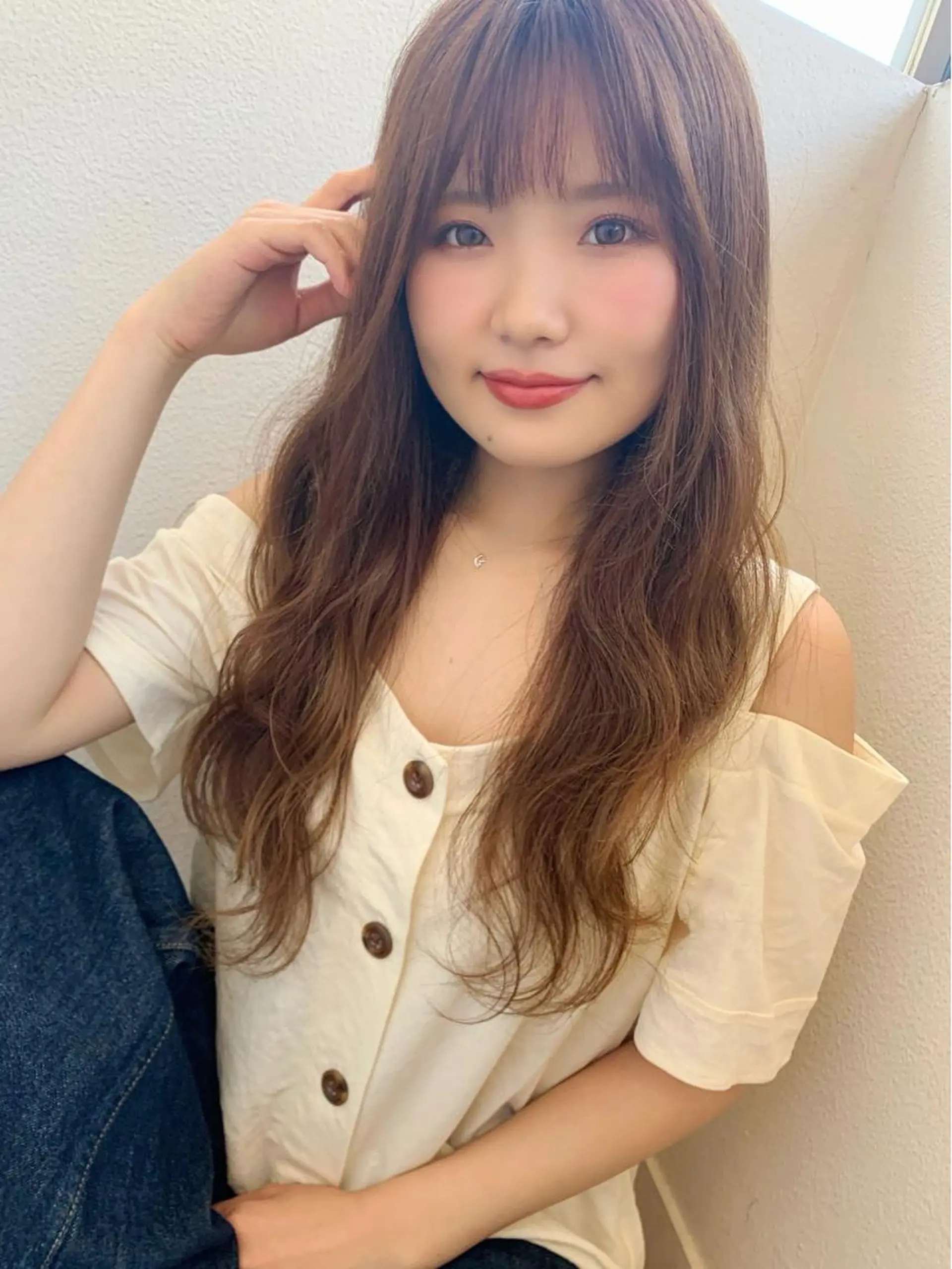 ロング カラー ベージュカラー カット ヘアカラー トリートメント 藤間 帆乃夏（とうまほのかのヘアスタイル