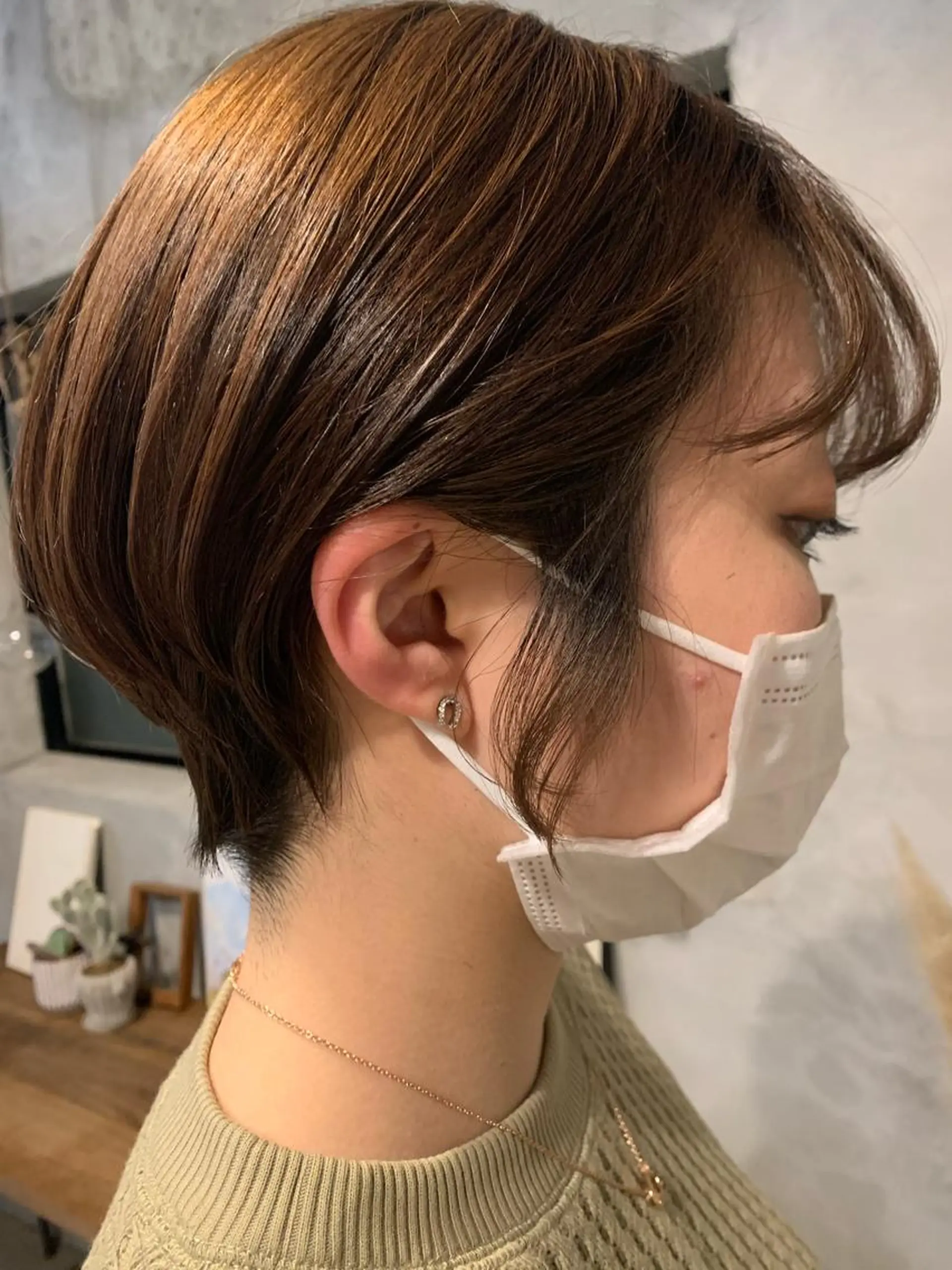 ショート Asti blanche所属・ブリーチなしWカラー /地毛風/小林凪沙のヘアスタイル