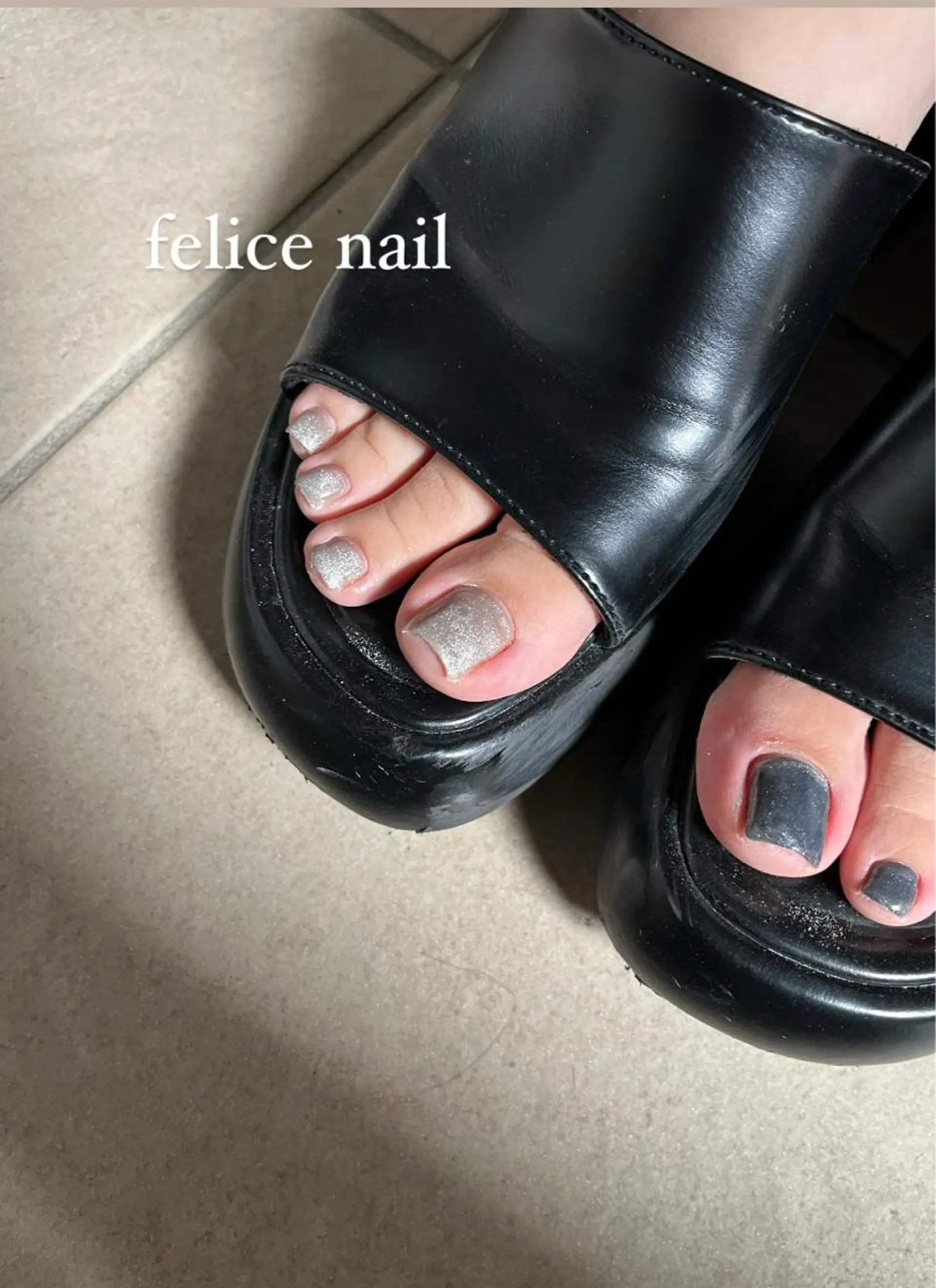 ネイル フットネイル マグネットネイル シルバー felice nailのネイルデザイン