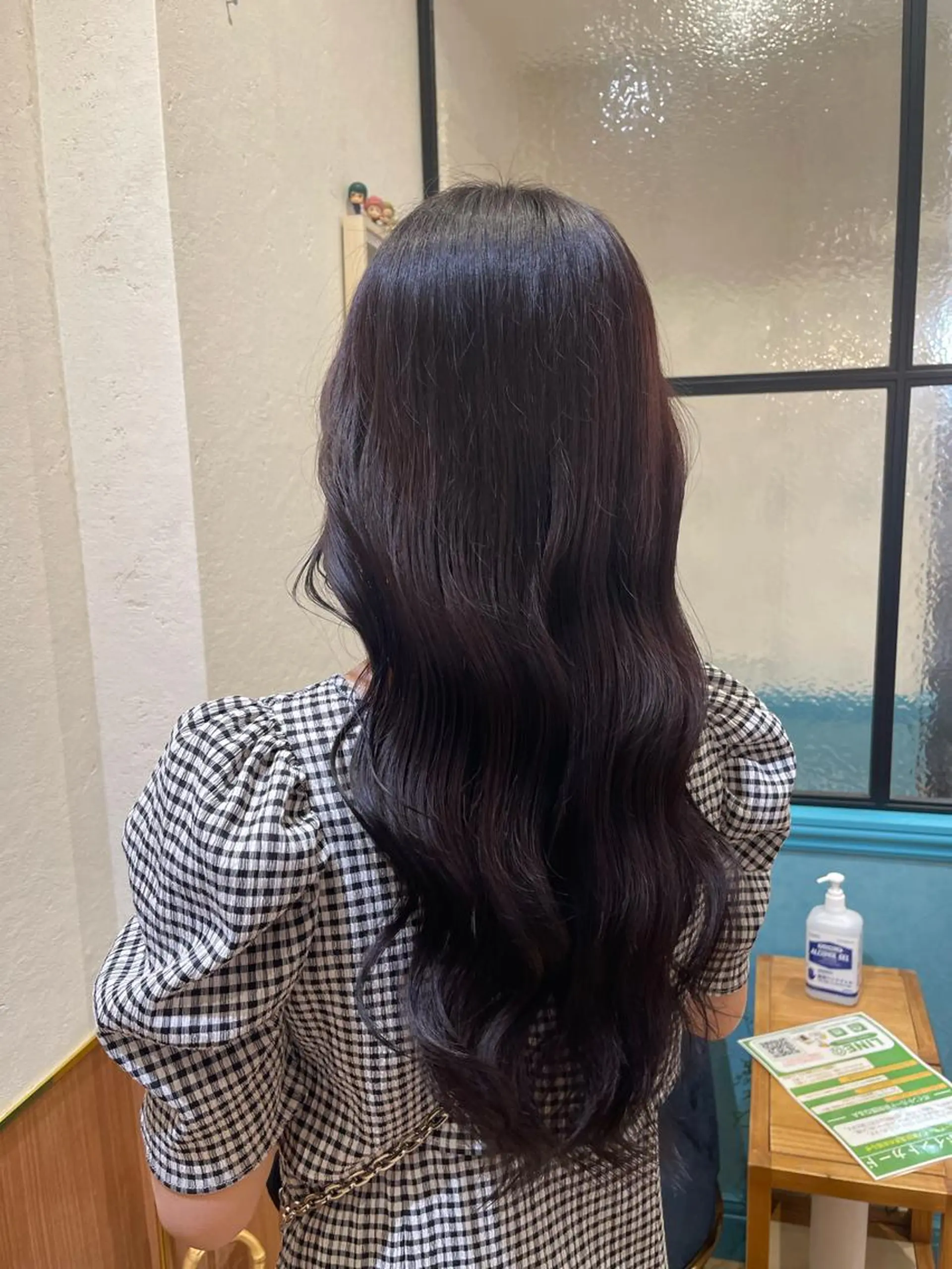 ロング ピンクラベンダー ロング ヘアカラー トリートメント サロウィン池袋店所属・マンツーマン施術 山口つよしのヘアスタイル