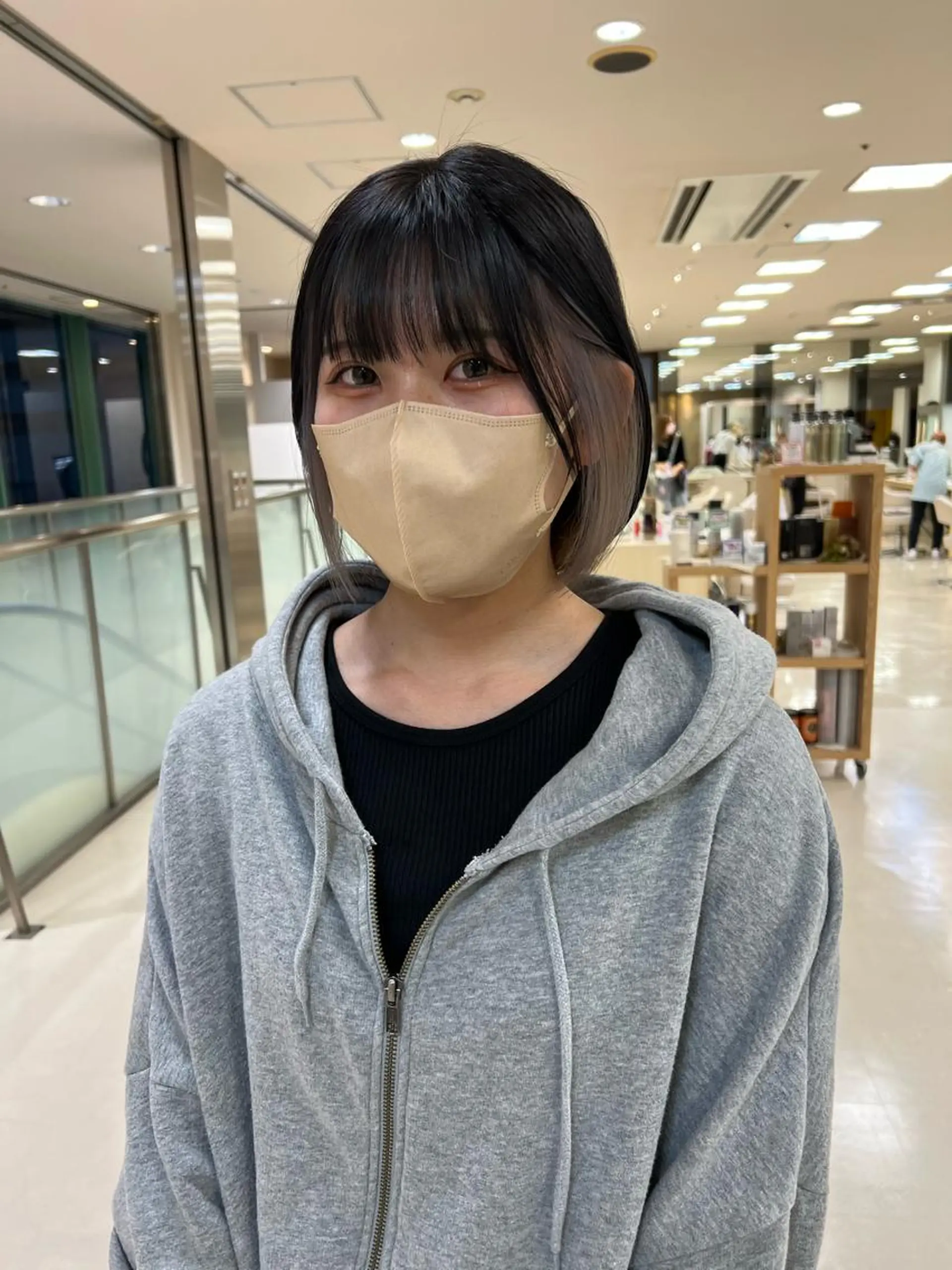 ショート カラー ブリーチ インナーカラー ヘアカラー トリートメント ヘアセット ハイトーン/ウルフ /レイヤー/坂野幸伸のヘアスタイル