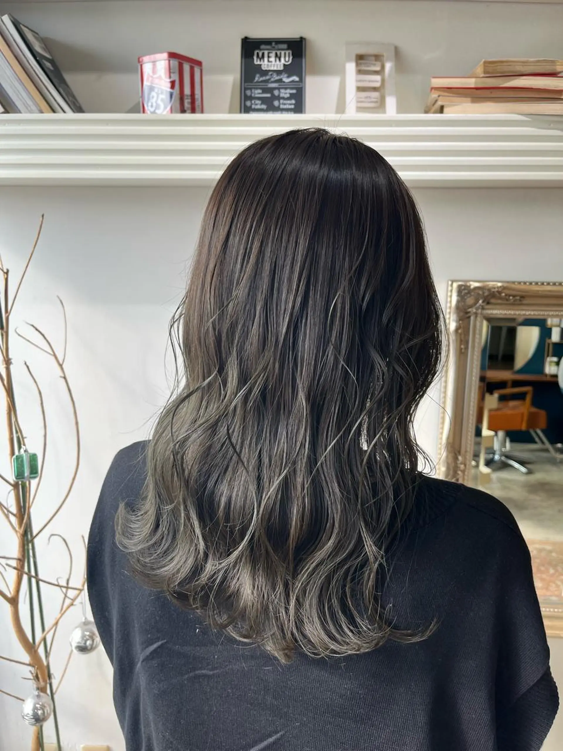 ロング カラー ヘアアレンジ グレージュ オリーブグレージュ オリーブグレー カット ヘアカラー トリートメント ヘッドスパ ヘアセット 大宮/山口 竣也のヘアスタイル