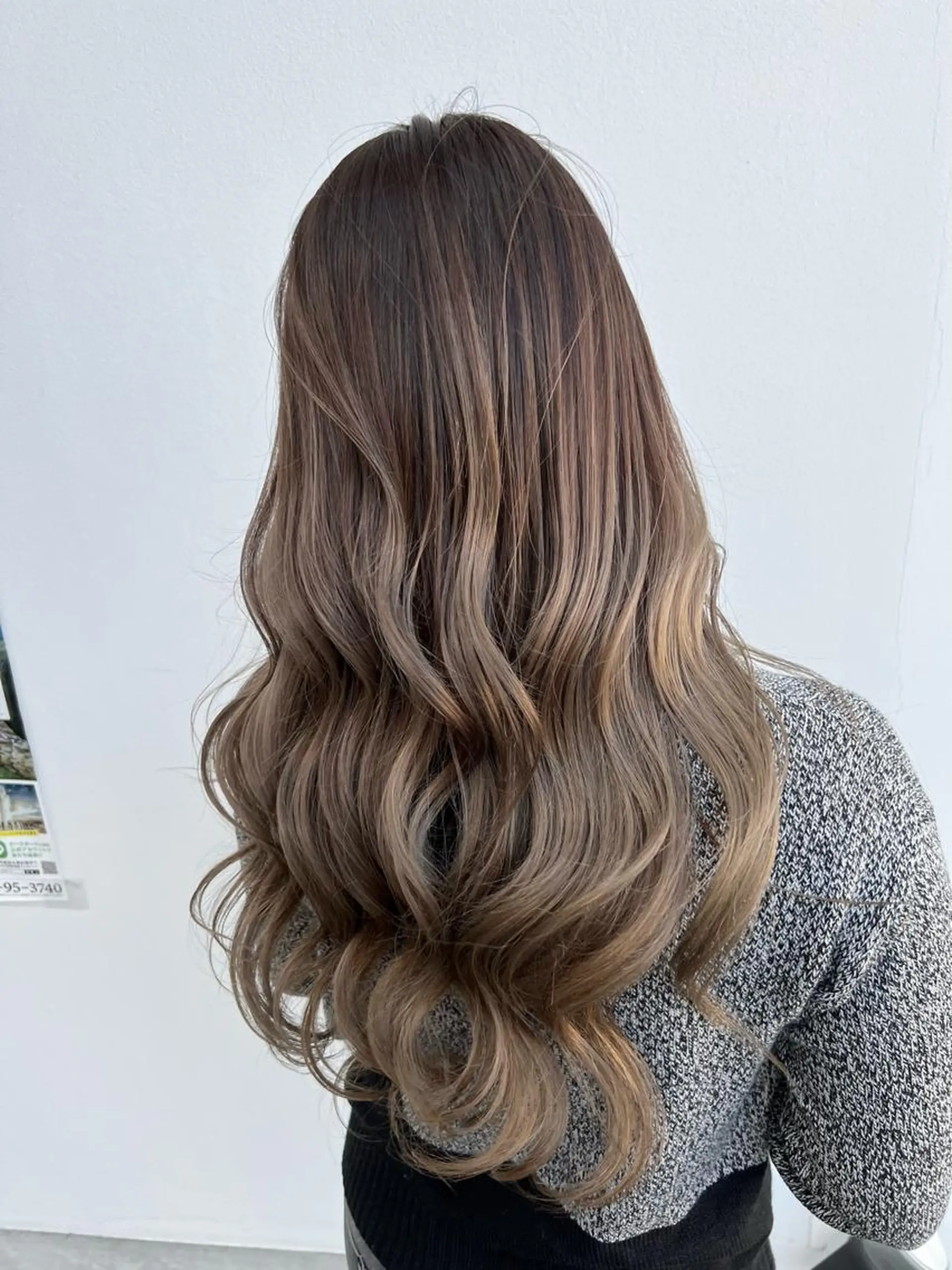 ロング カラー 中山 響希のヘアスタイル