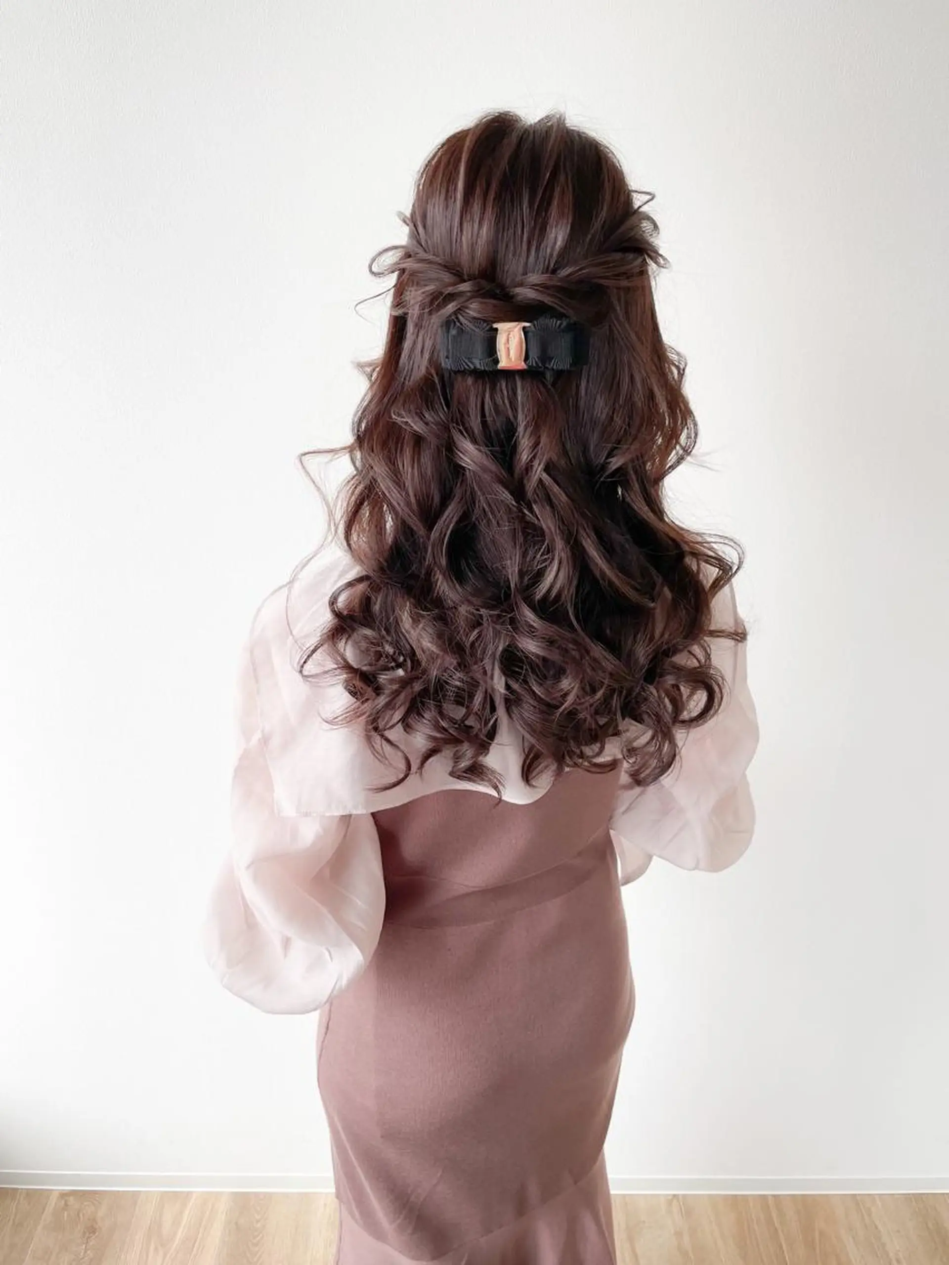 ロング カラー ヘアアレンジ autre所属・大久保 ひでなりのヘアスタイル