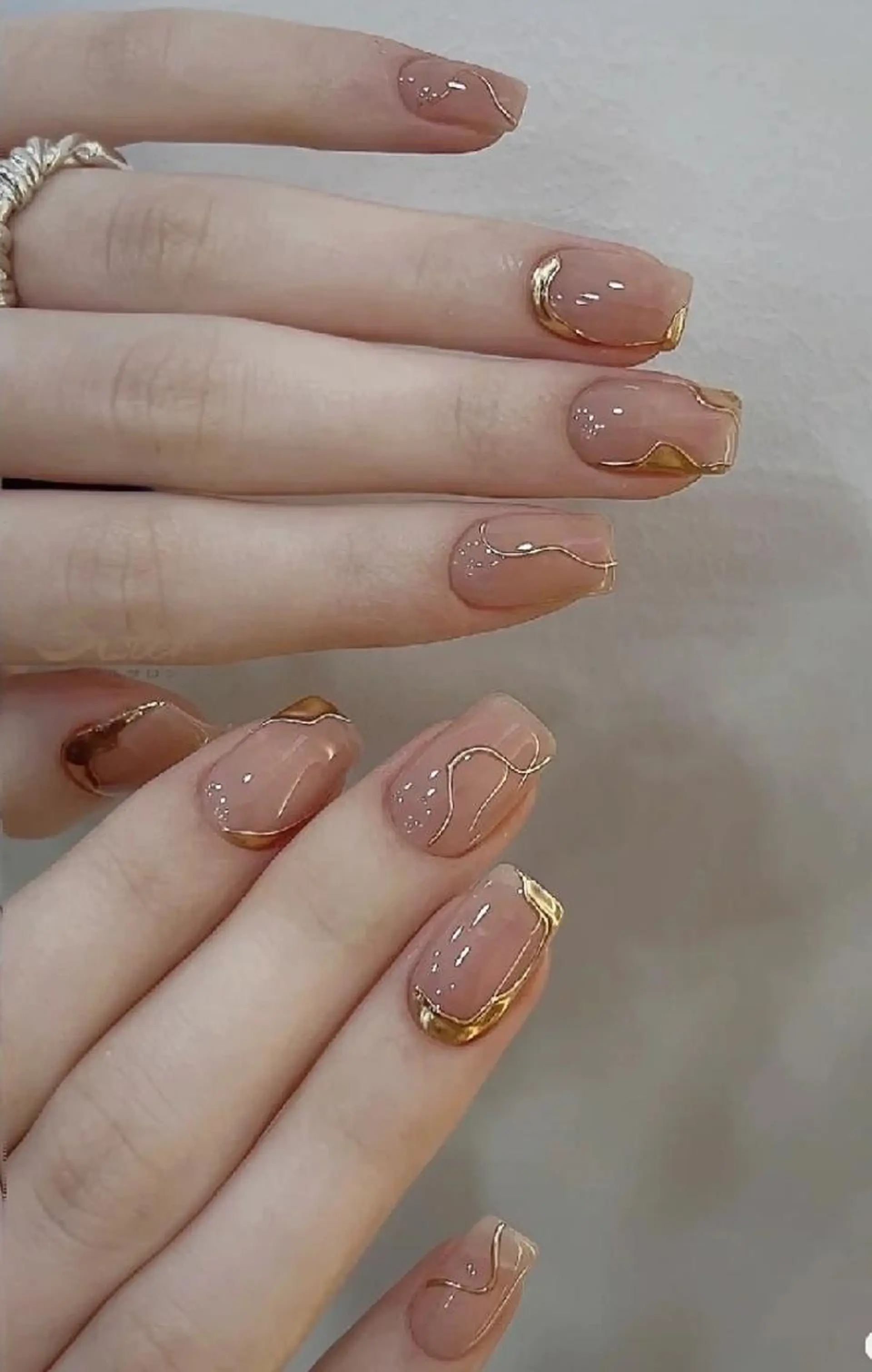 ネイル Theone栄店 伊藤のネイルデザイン