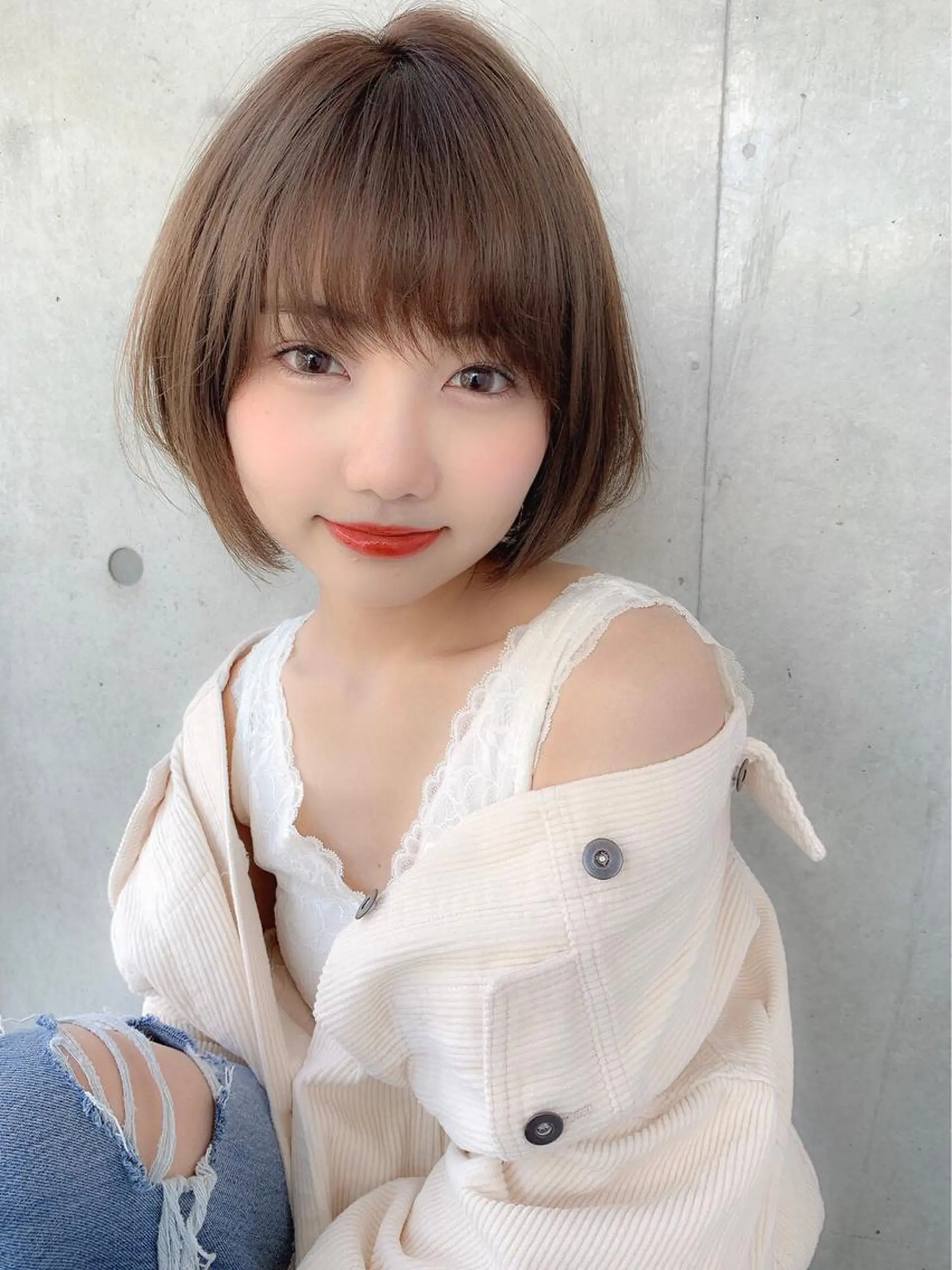 ショート カラー パーマ ヘアアレンジ ベージュカラー ミルクティーベージュ ♡透け感カラー 大賀哲平♡のヘアスタイル