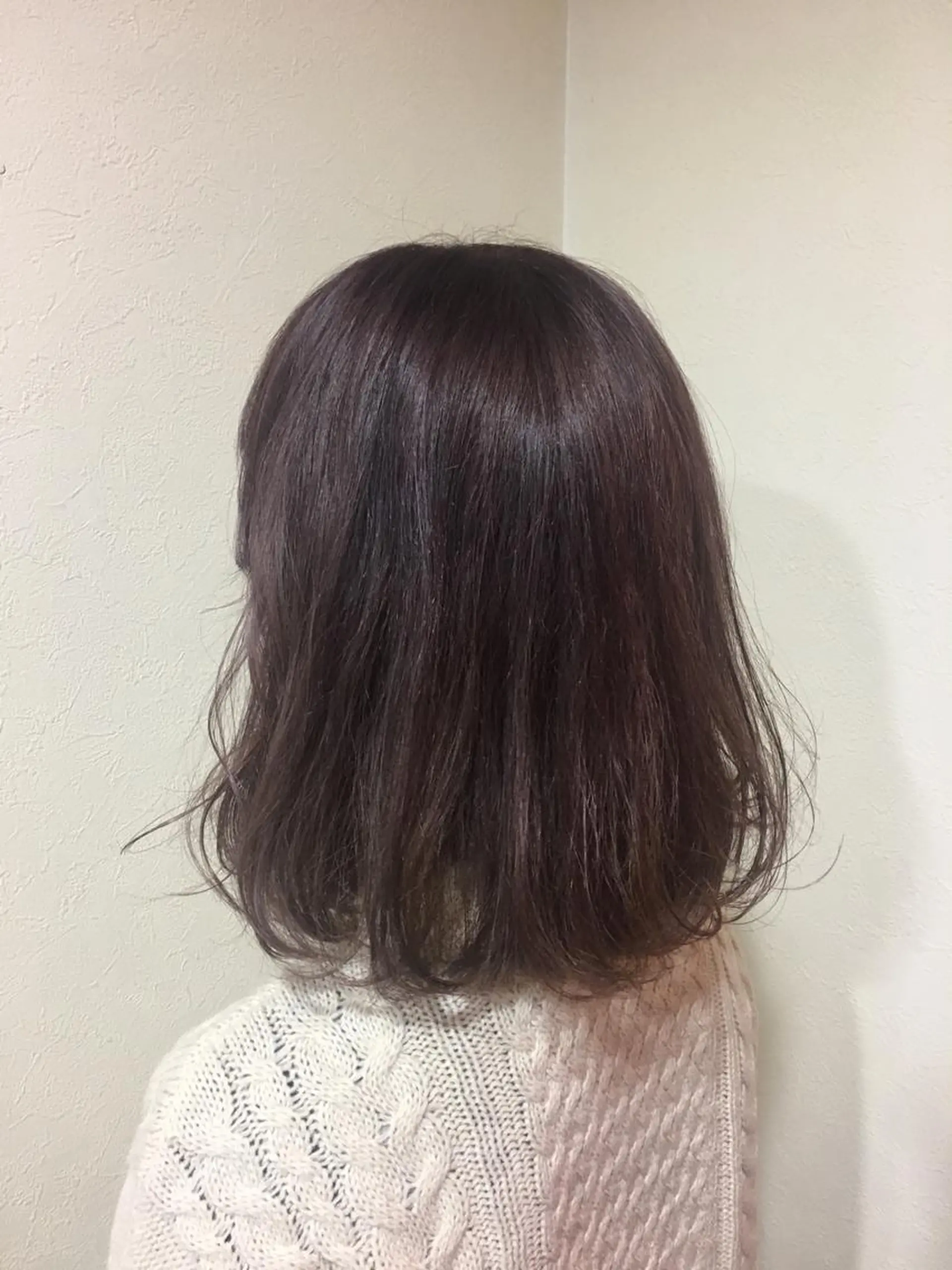 カラー 工藤 綾華のヘアスタイル