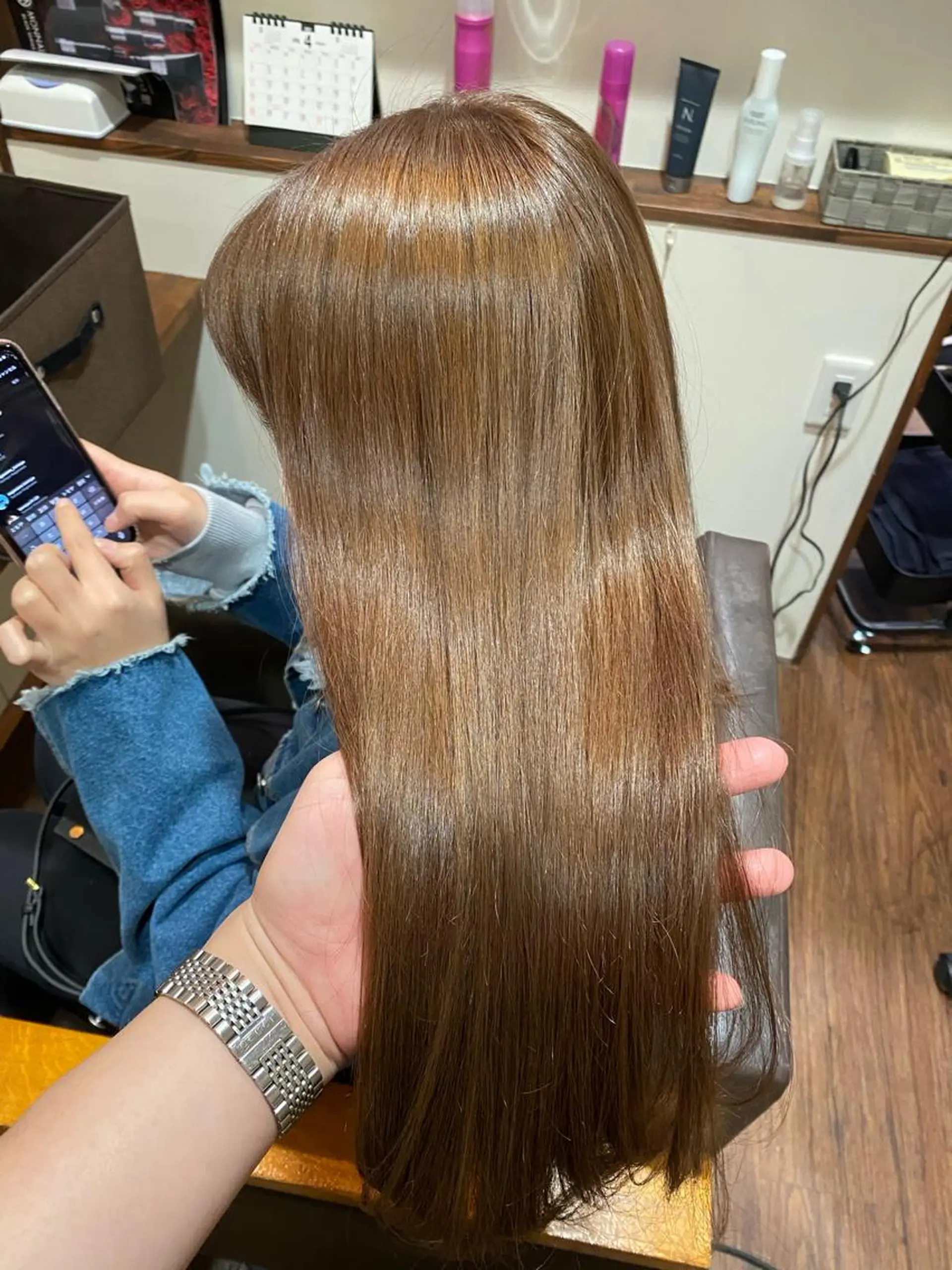 ロング カラー ベージュカラー ミルクティーベージュ LandS  barber &beauty所属・髪質改善特化 長澤友哉のヘアスタイル